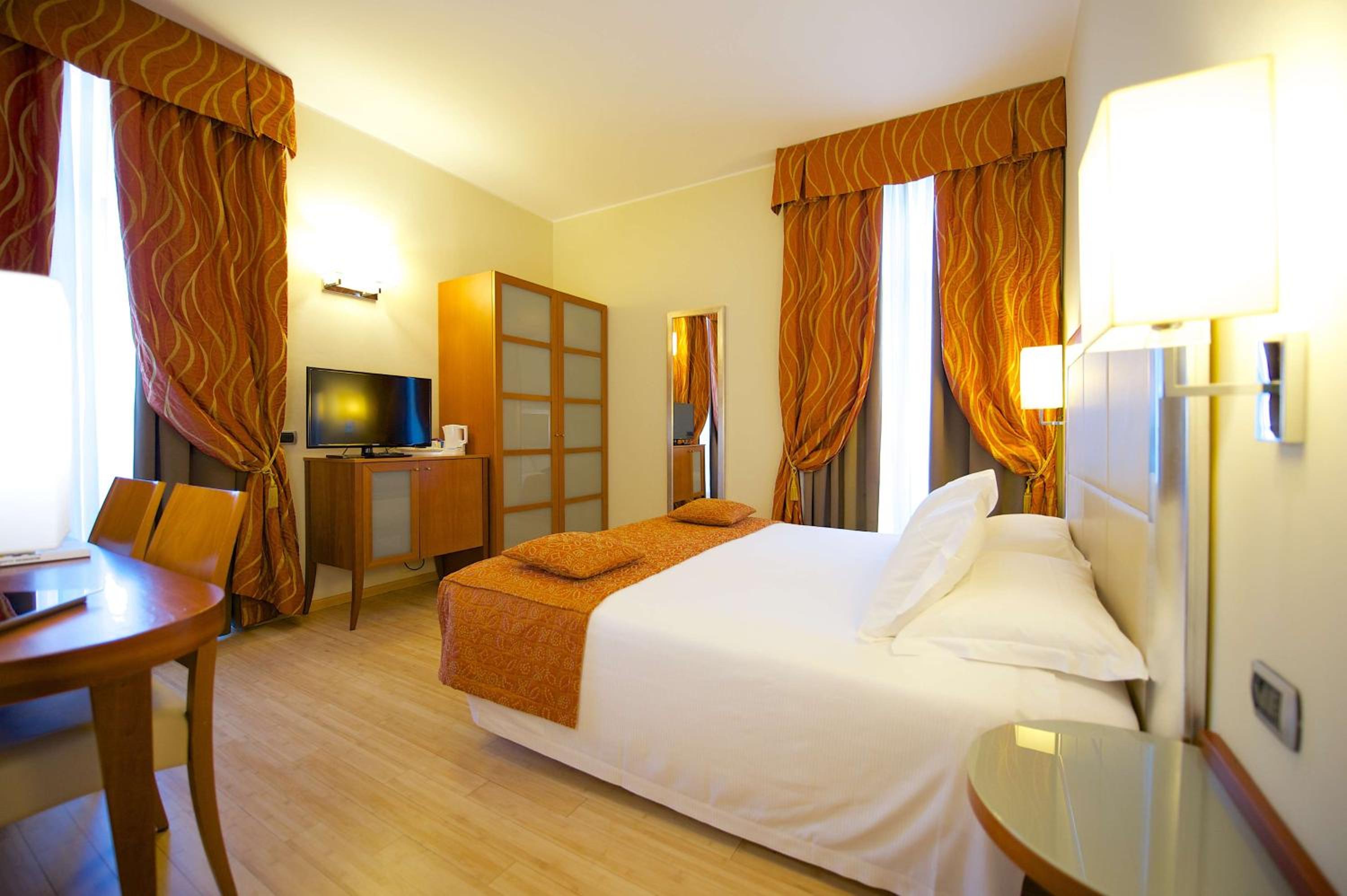 Standard Queen Room - Photo 1