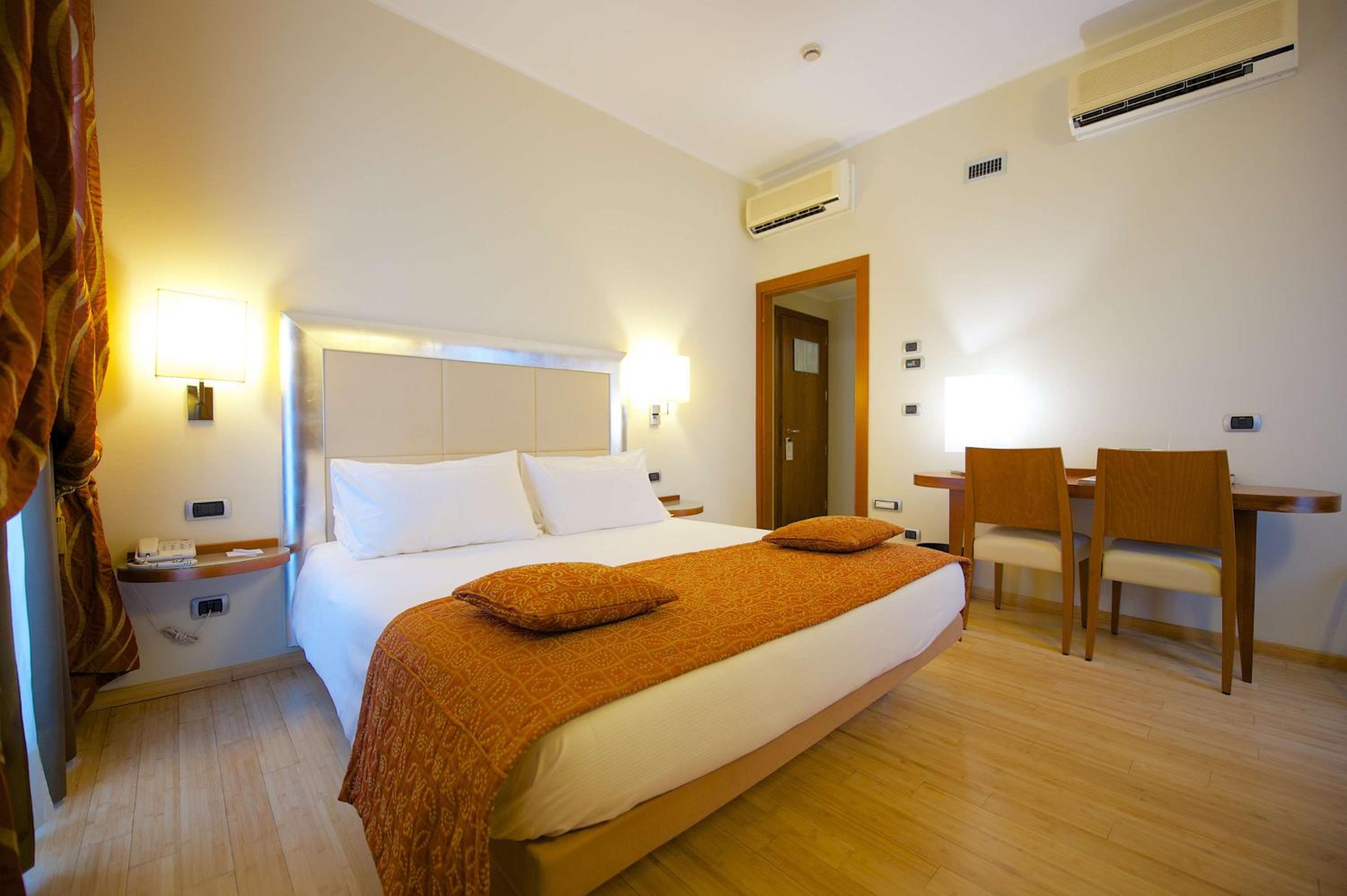 Standard Queen Room - Photo 3
