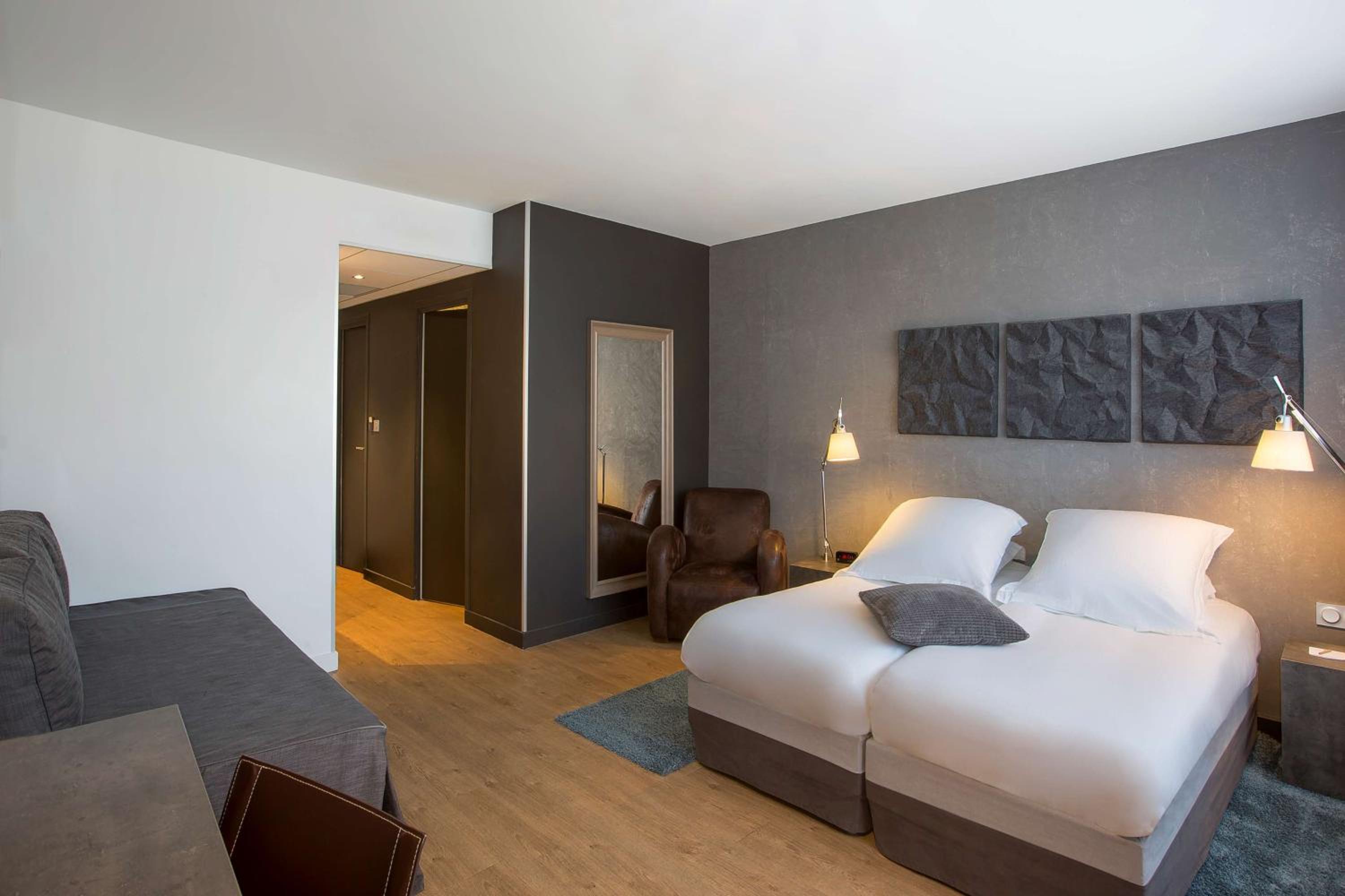 Superior Triple Room with View - Photo 6