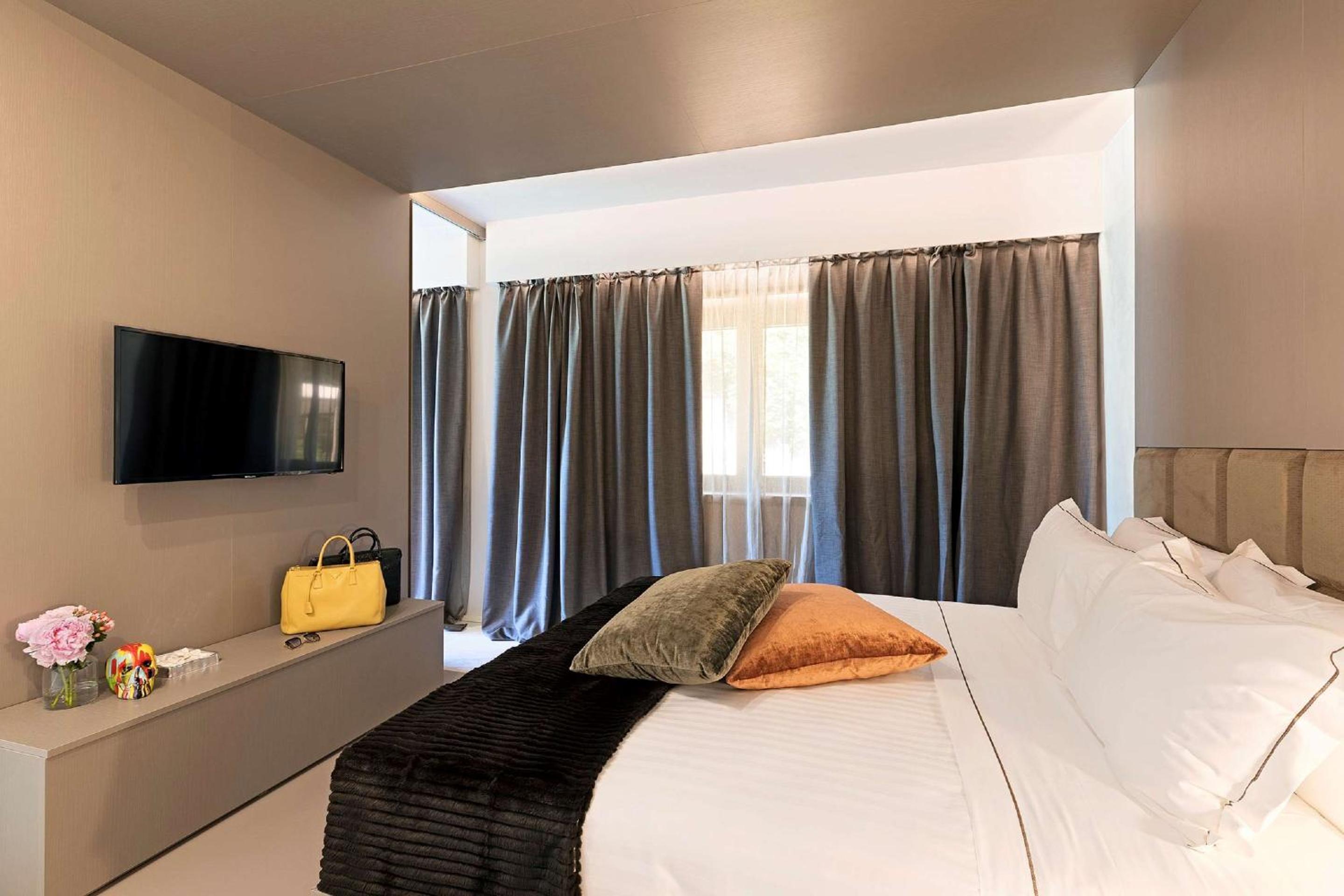 Junior Suite - Photo 1
