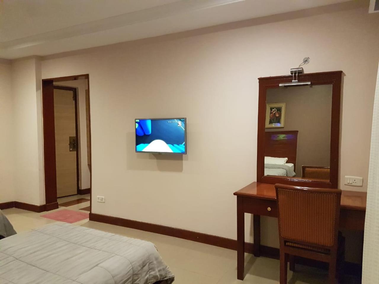 Superior King Room photo 2