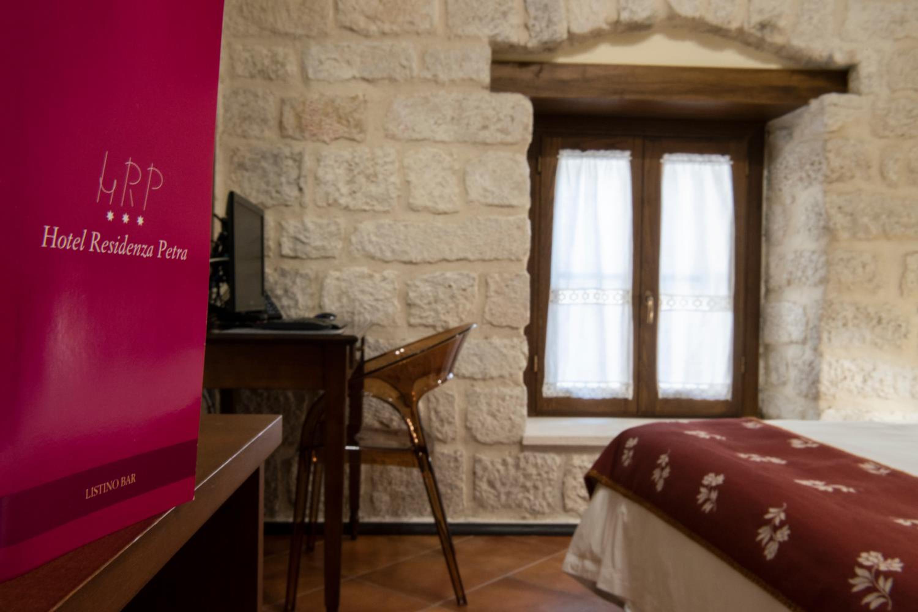 Double Room - Photo 7
