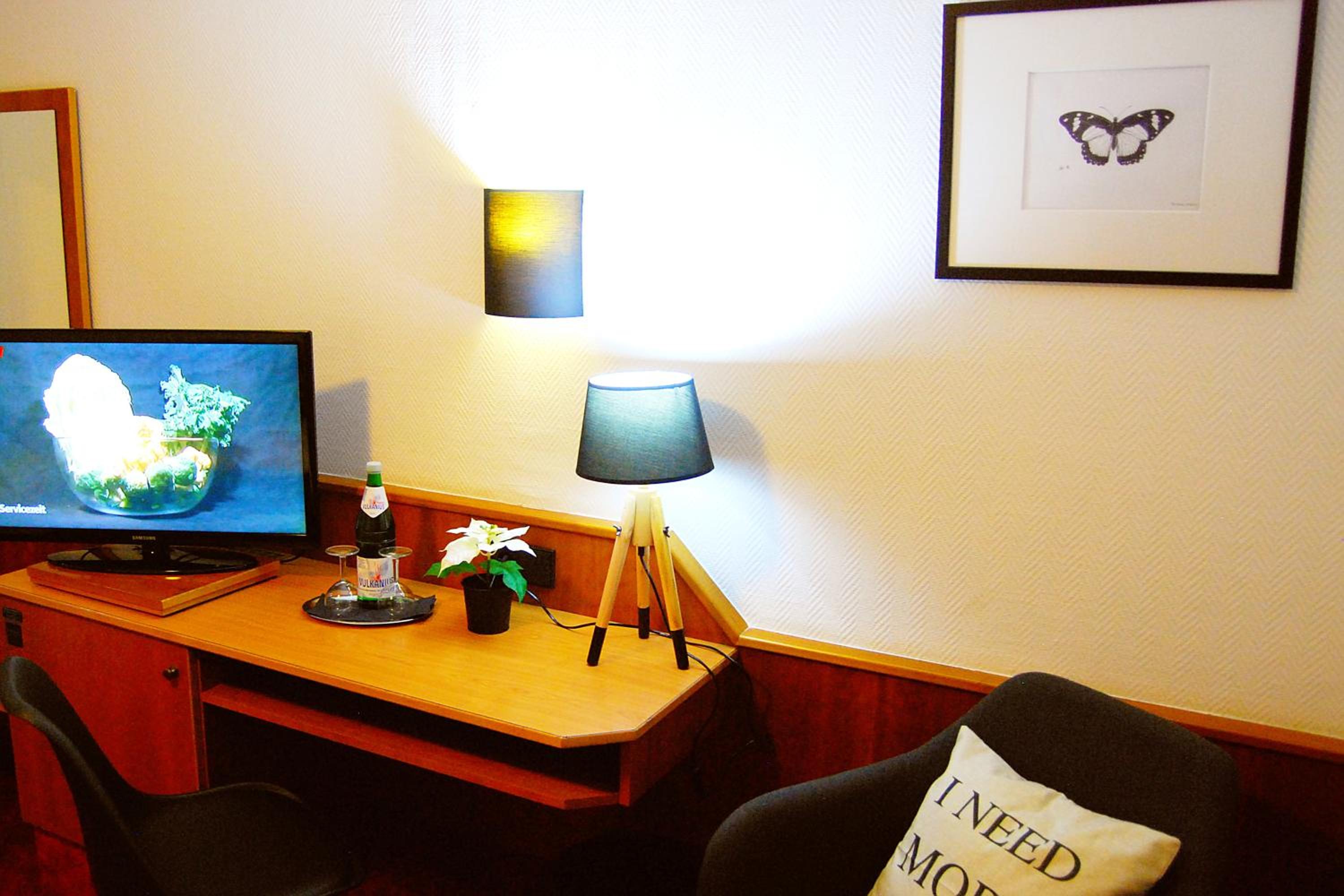 Standard Twin Room photo 2