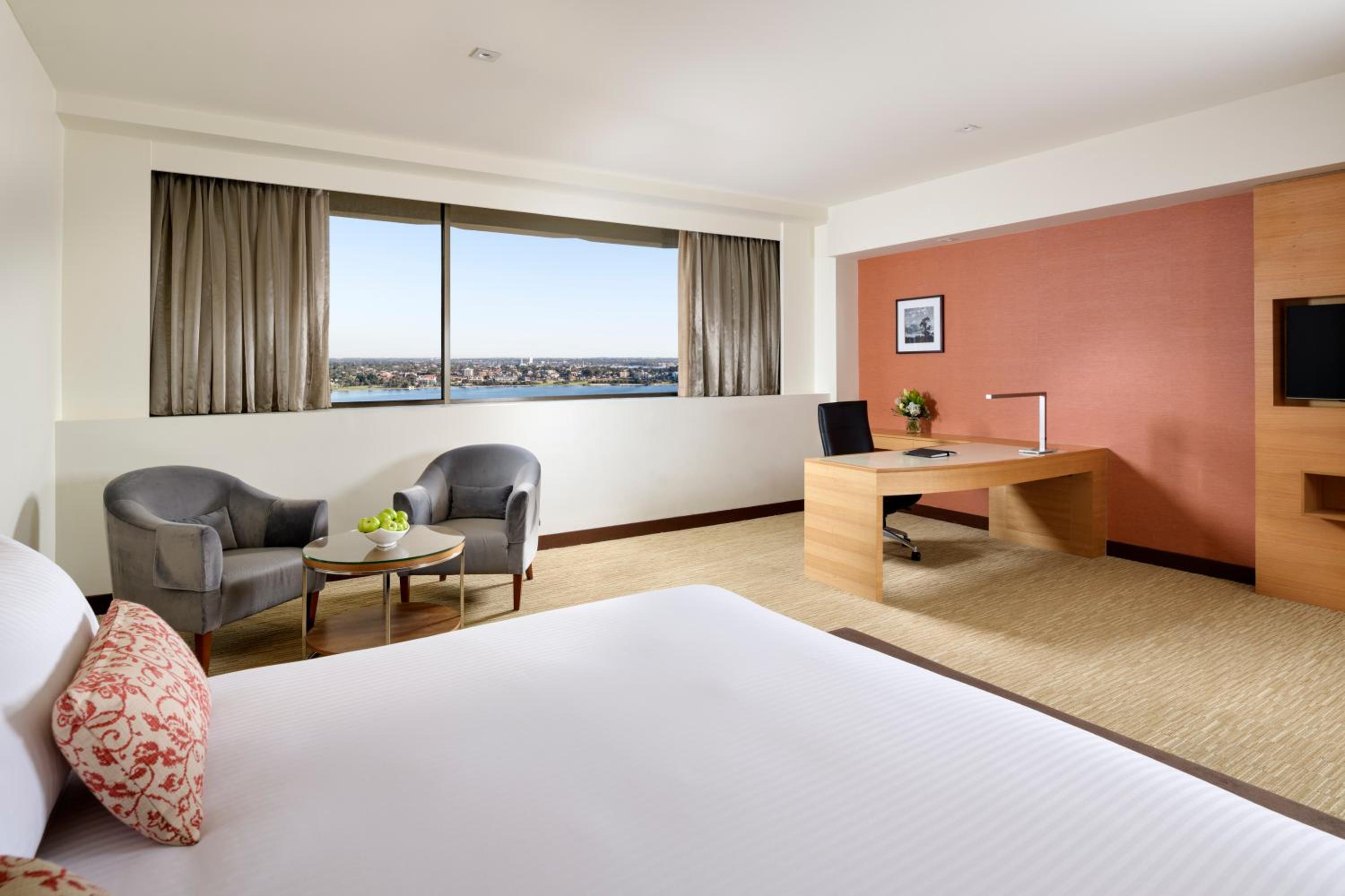 Pacific Club Room - Photo 4