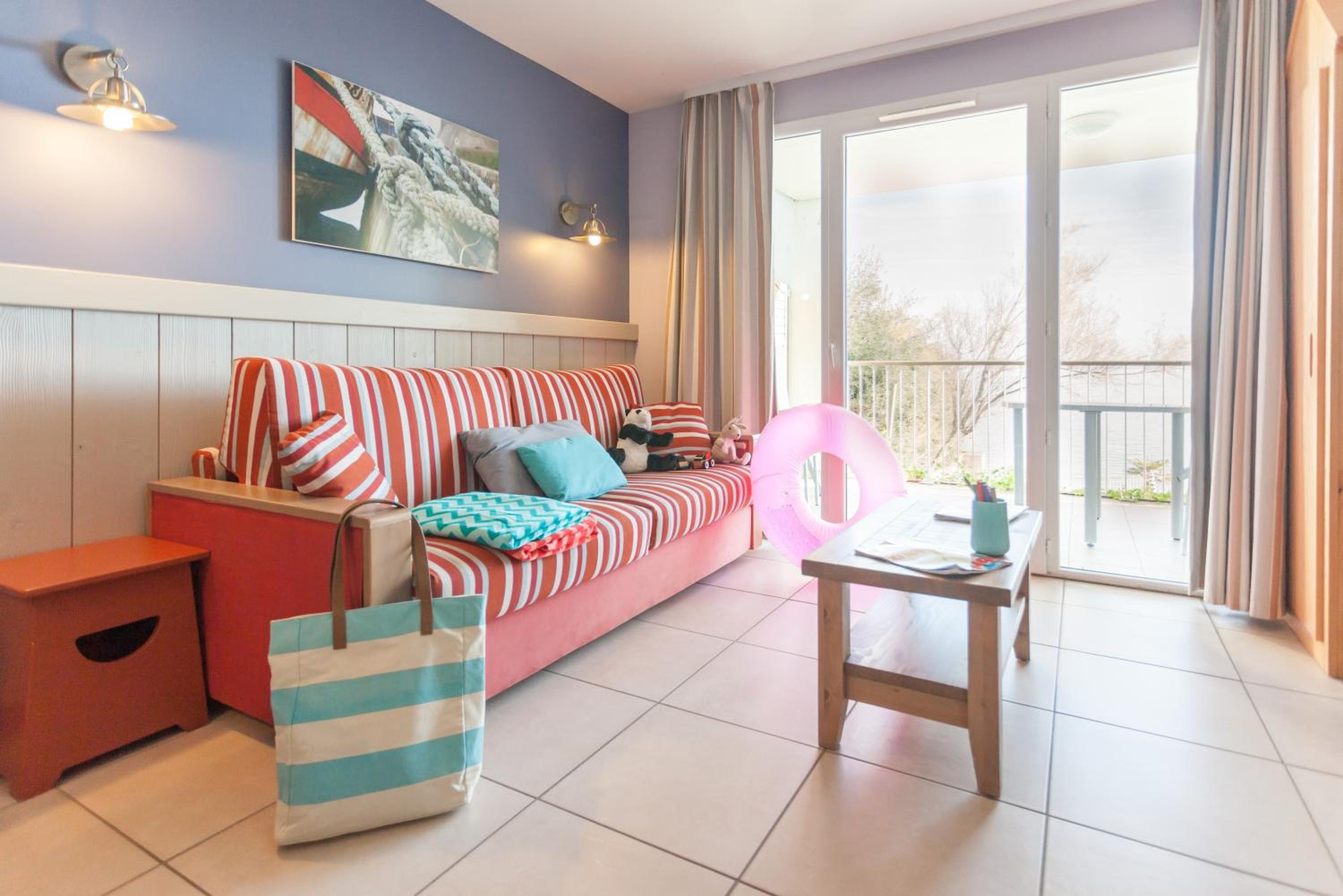 One-Bedroom Apartment with Terrace or Balcony (3 people) - Sea View photo 1