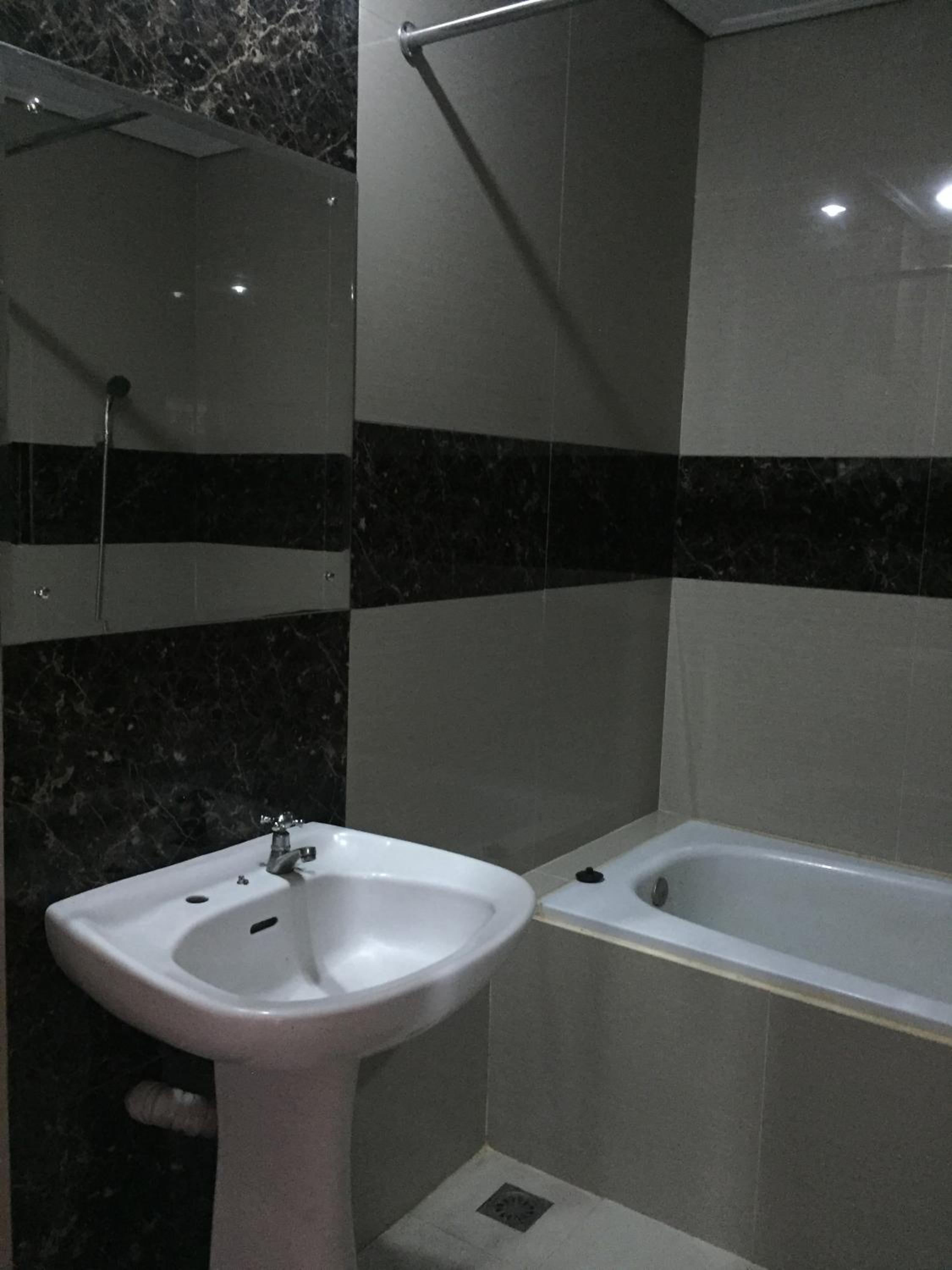 Deluxe Twin Room - Photo 2
