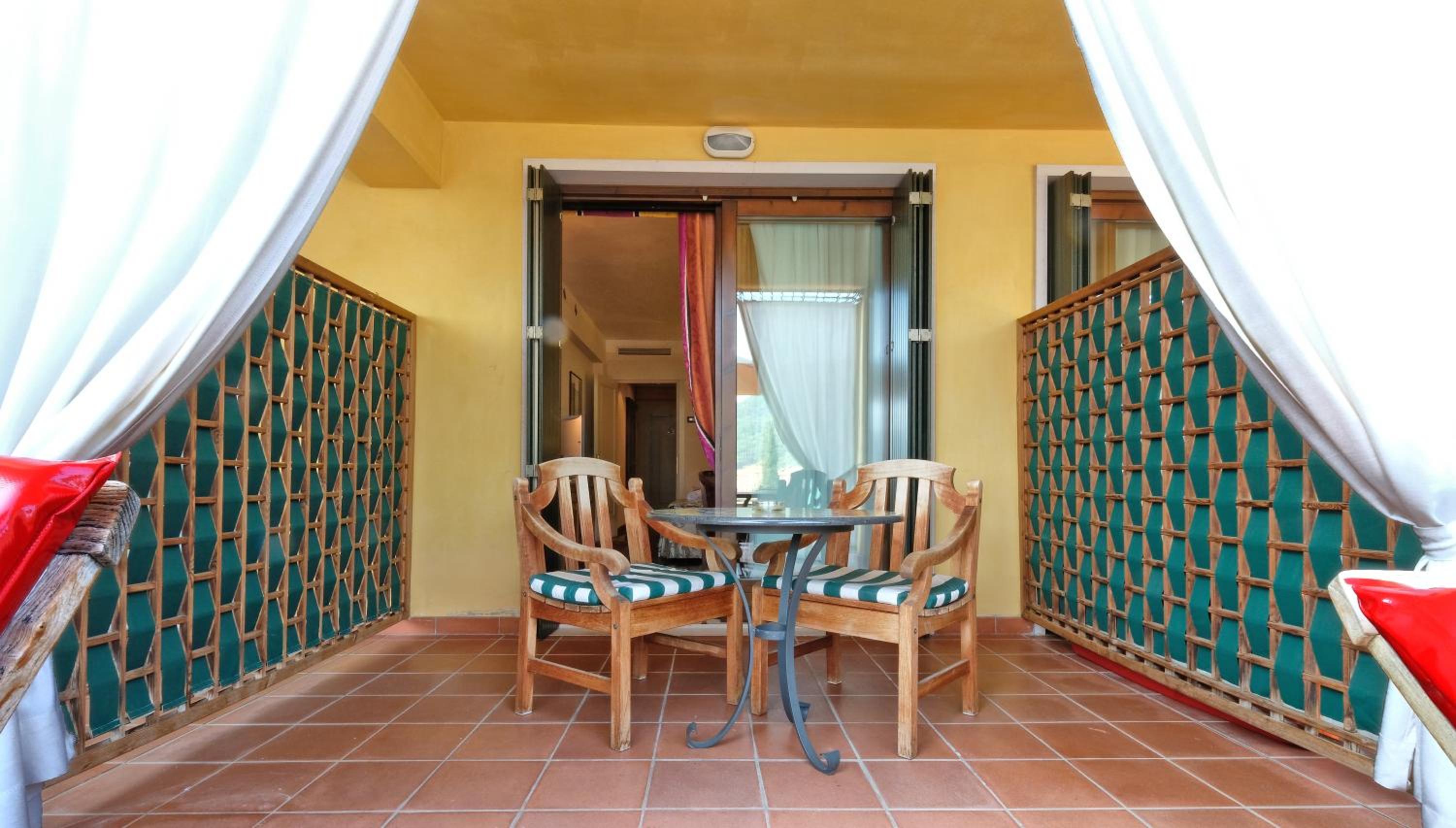 Suite with Terrace - Photo 3