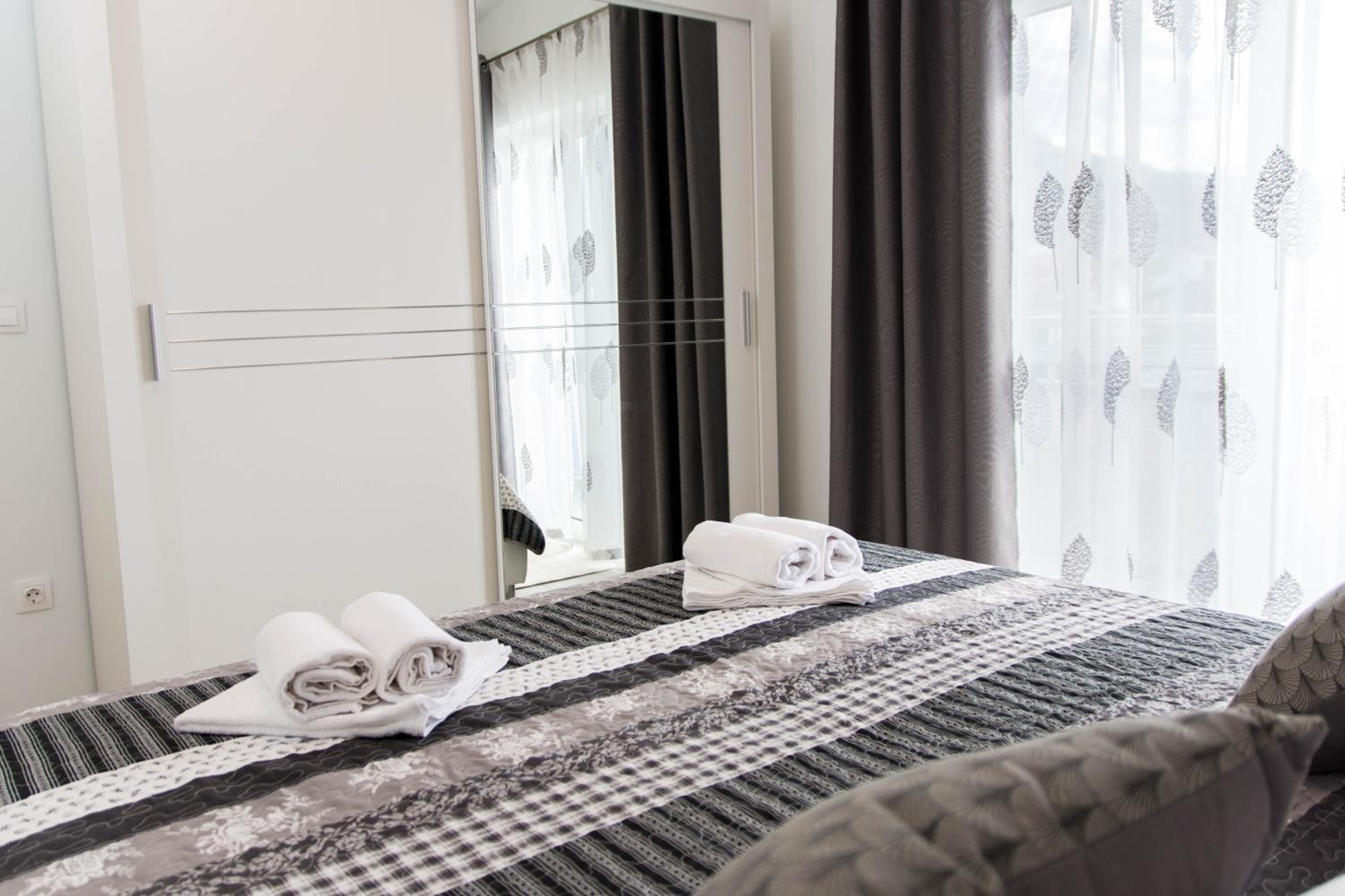 Apartment with Sea View - Photo 40