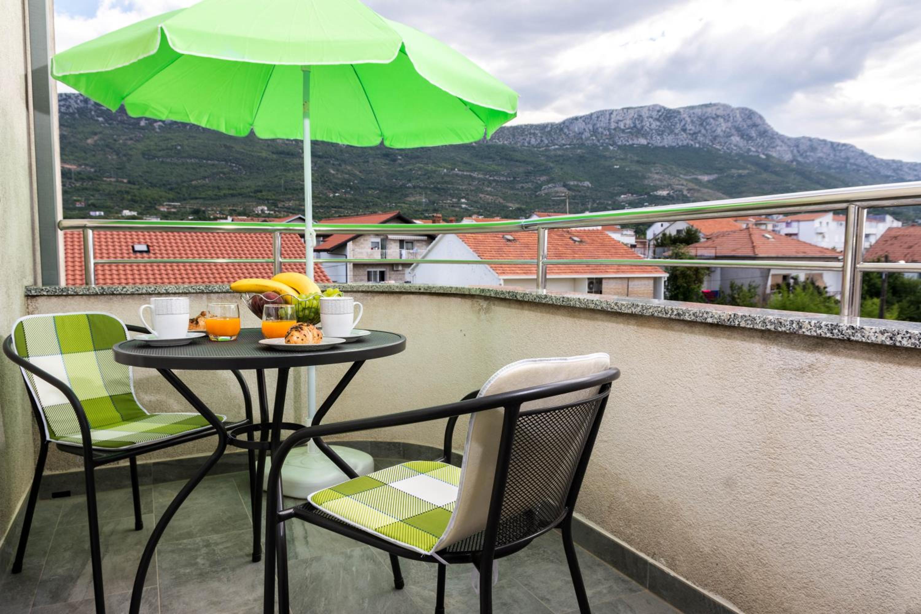 Apartment with Sea View - Photo 22