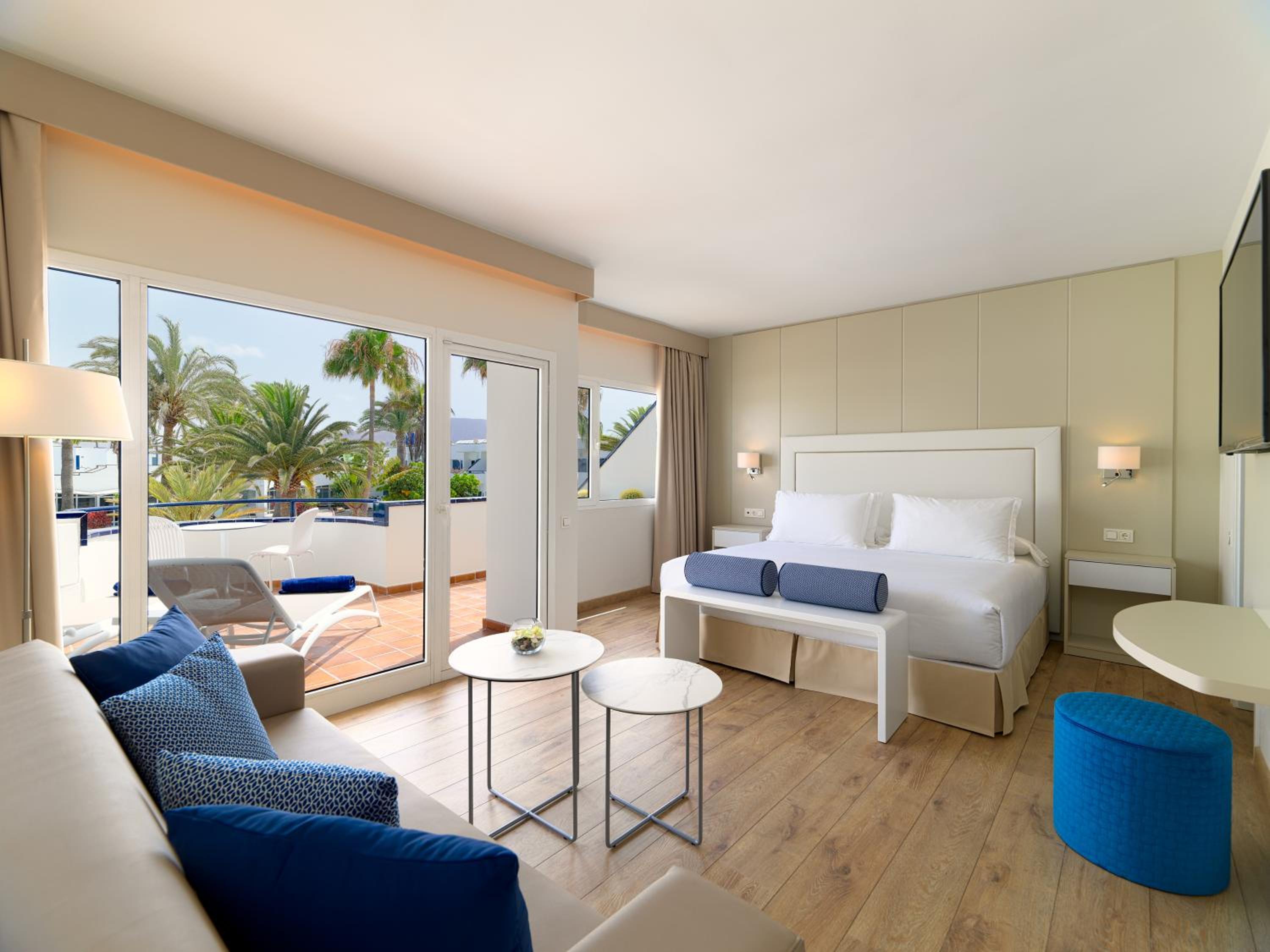 Junior Suite (3 Adults) - Photo 4