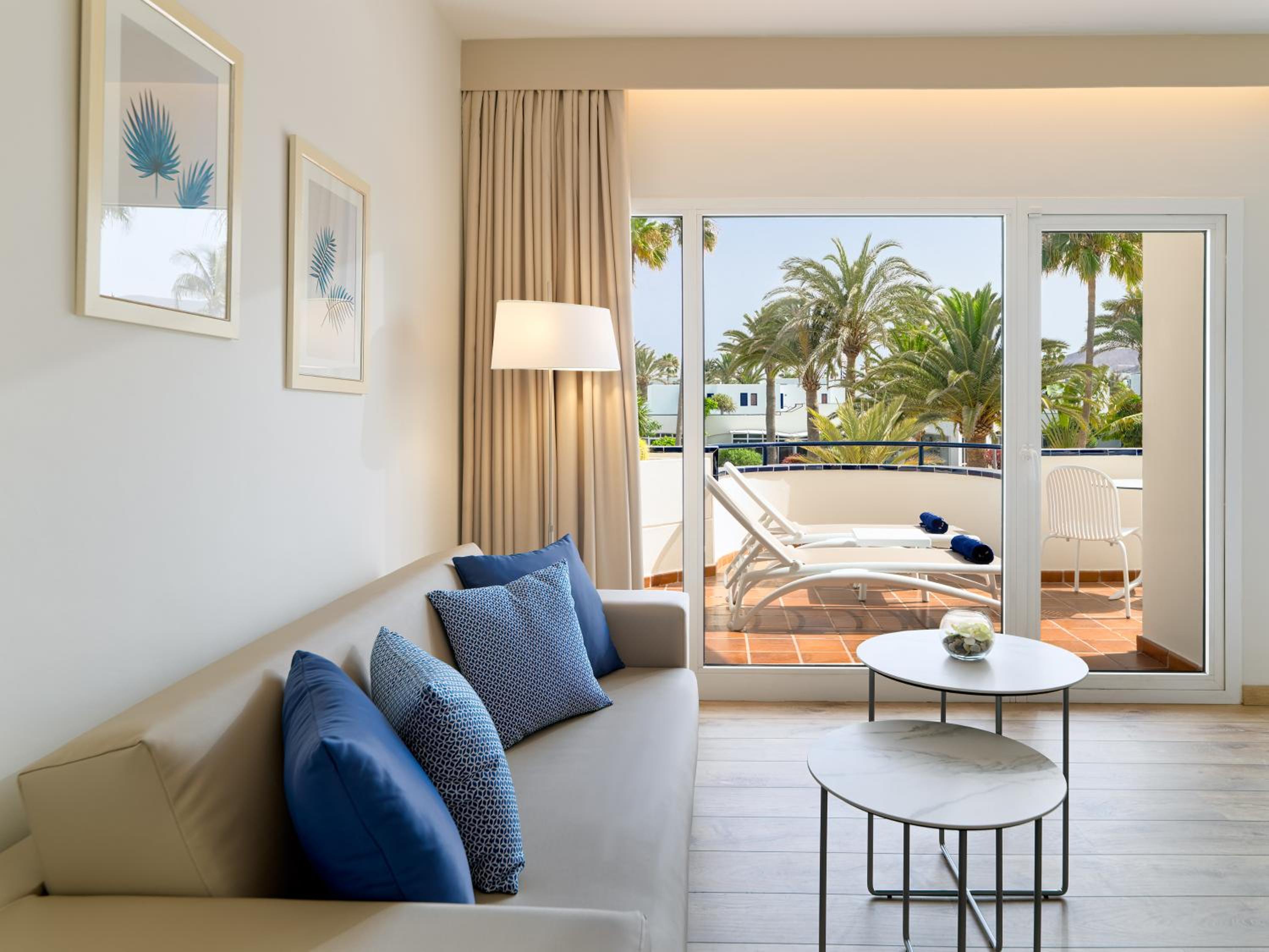 Junior Suite (3 Adults) - Photo 6