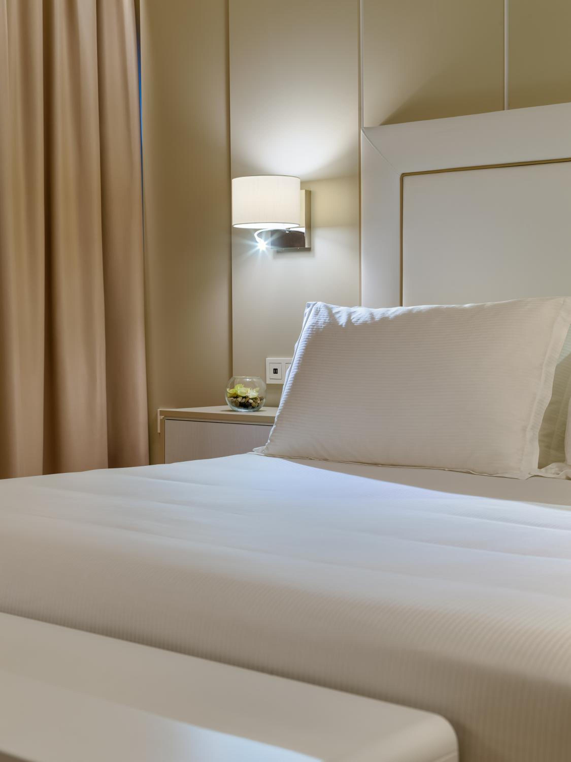 Superior Room (2 Adults) - Photo 1