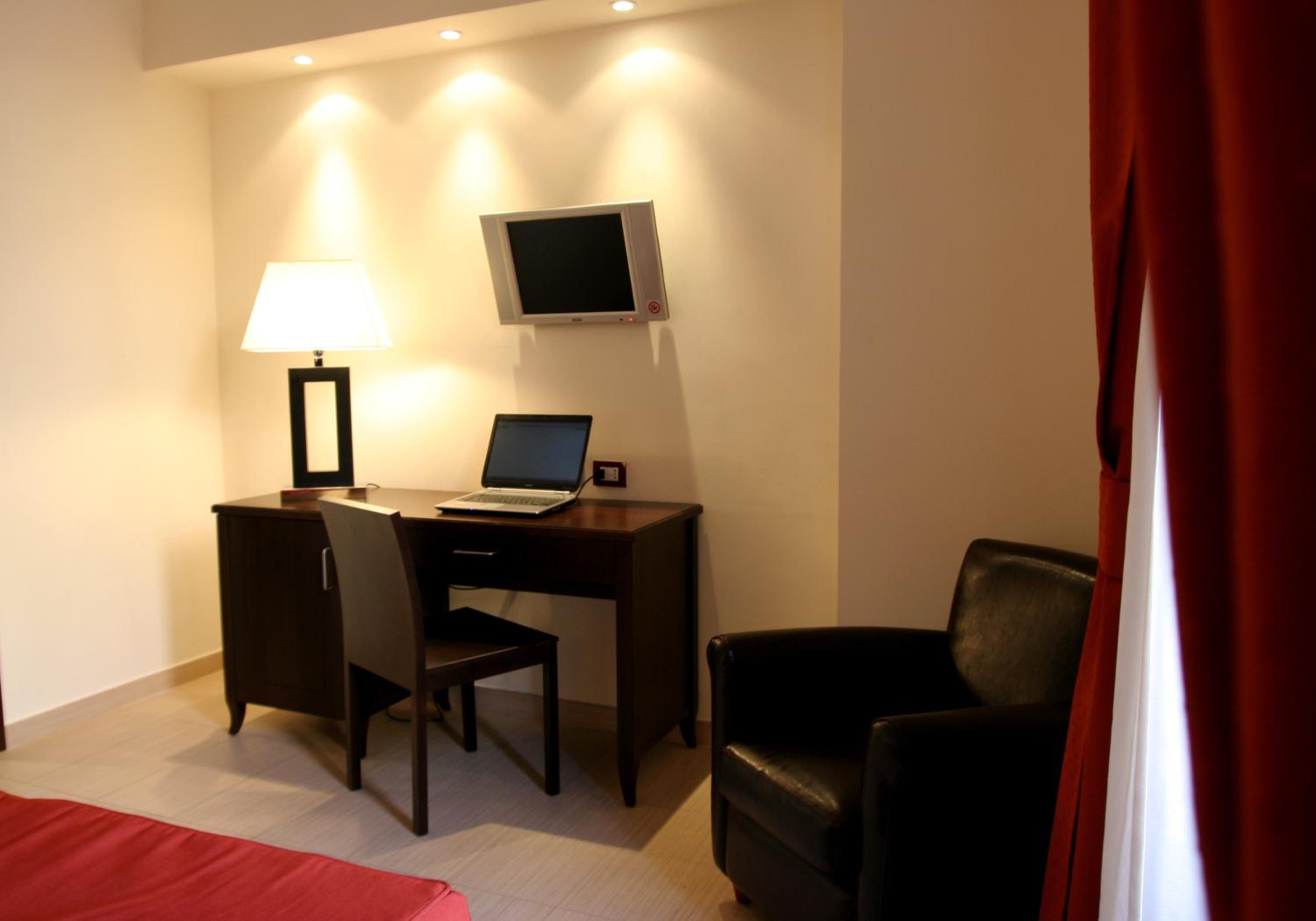 Double or Twin Room photo 2