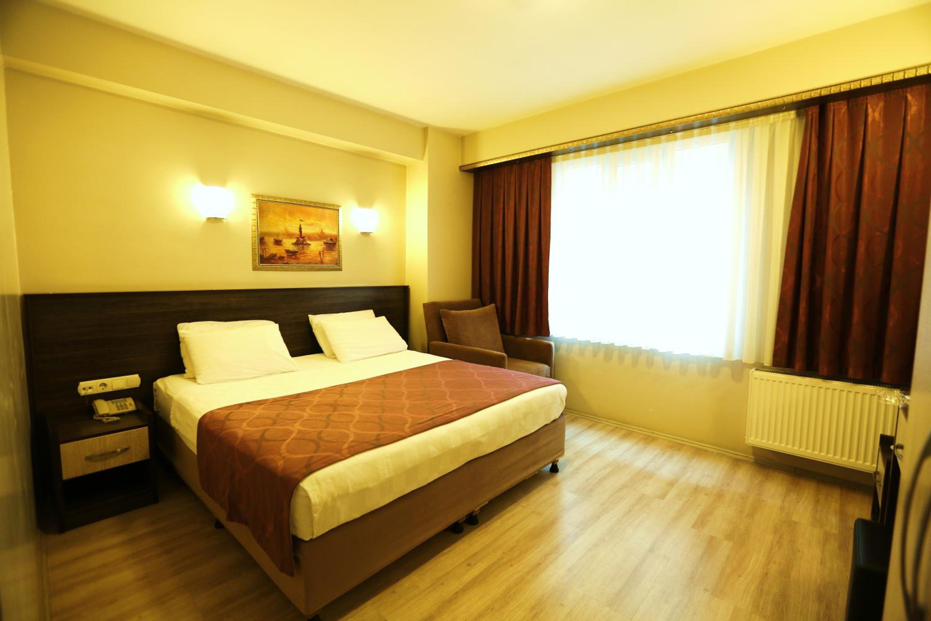 Double Room - Photo 1