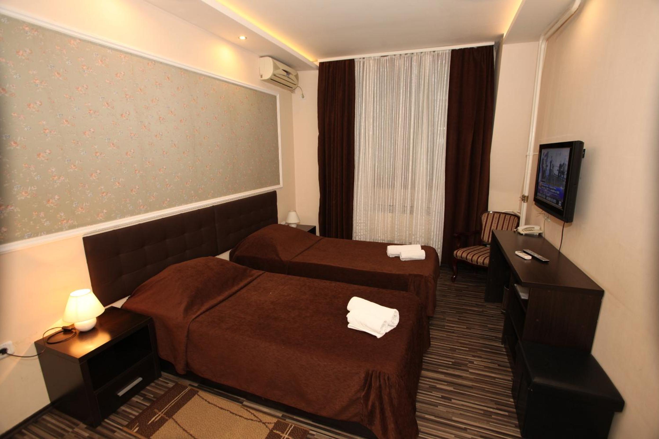 Standard Triple Room - Photo 2
