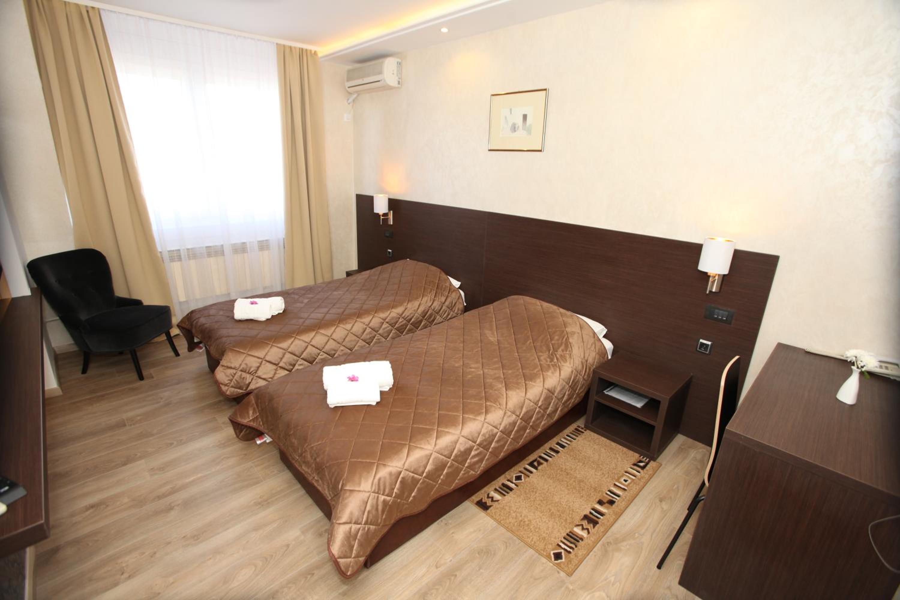 Comfort Double or Twin Room - Photo 6
