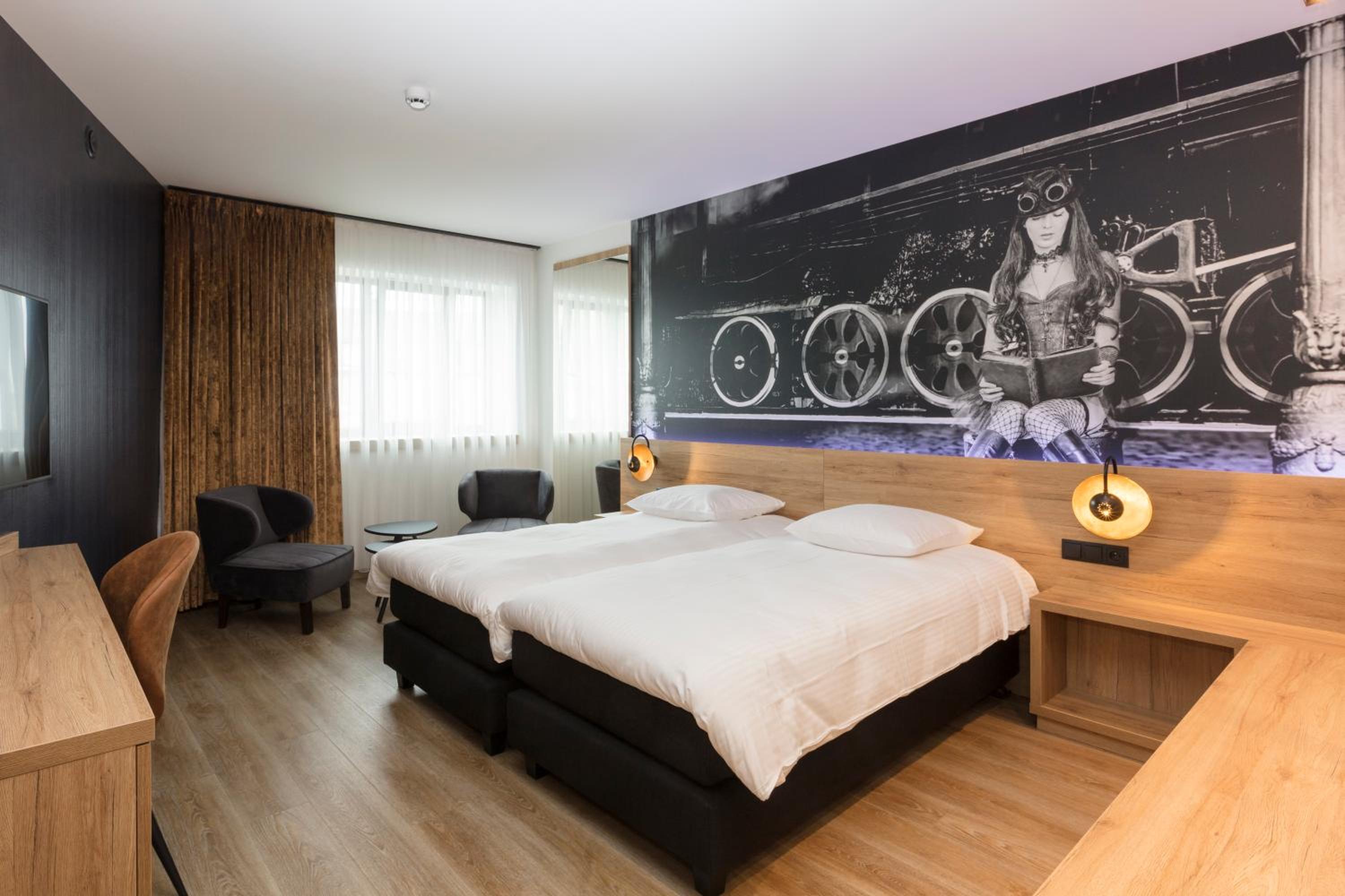 Deluxe Double Room photo 3