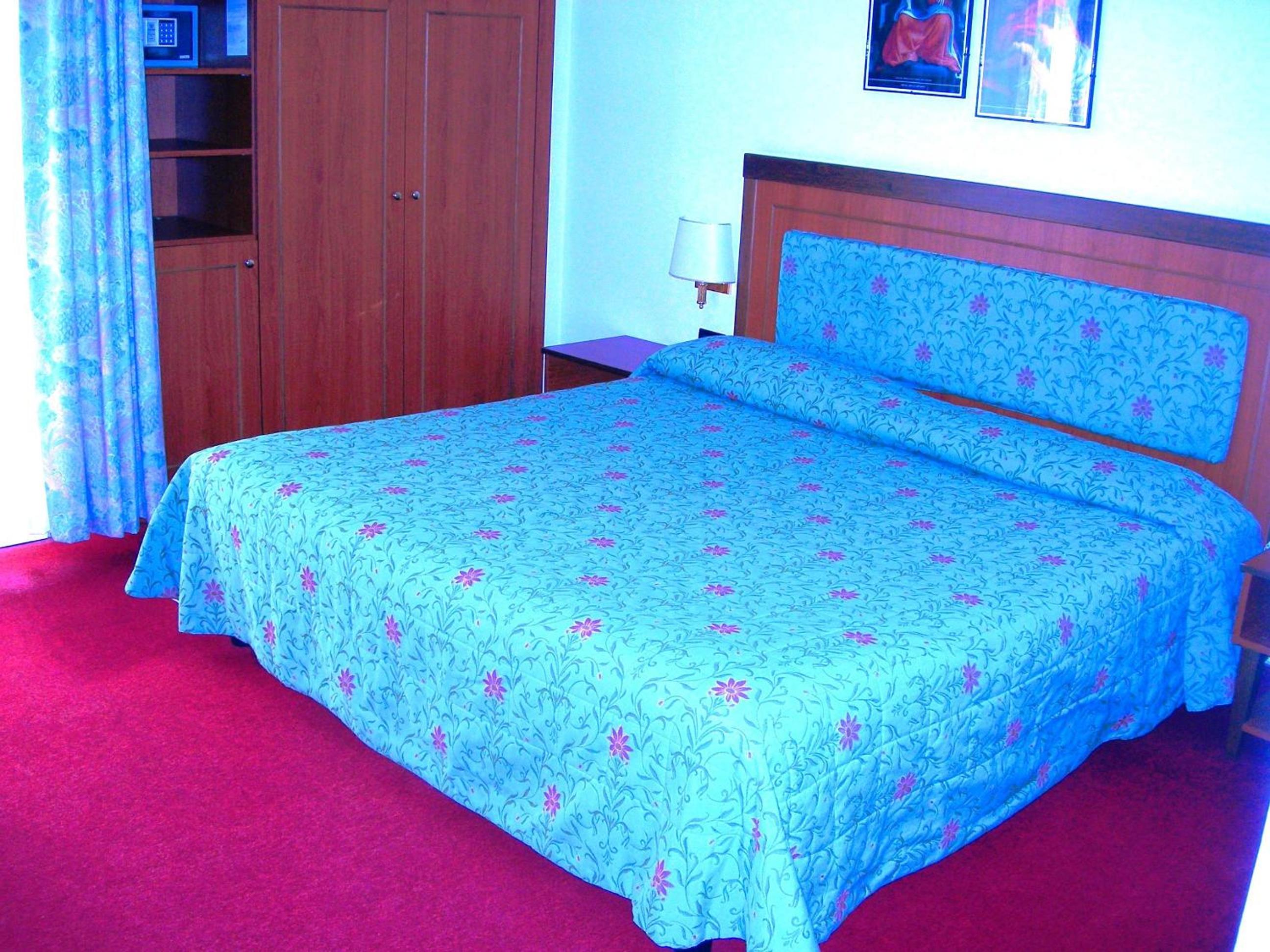 Double Room - Photo 3