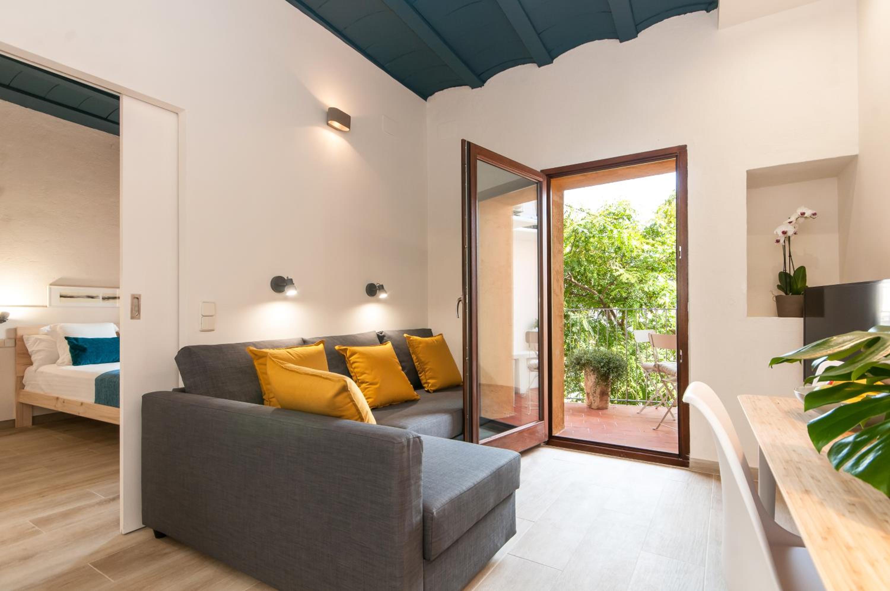Apartamento con Balcón