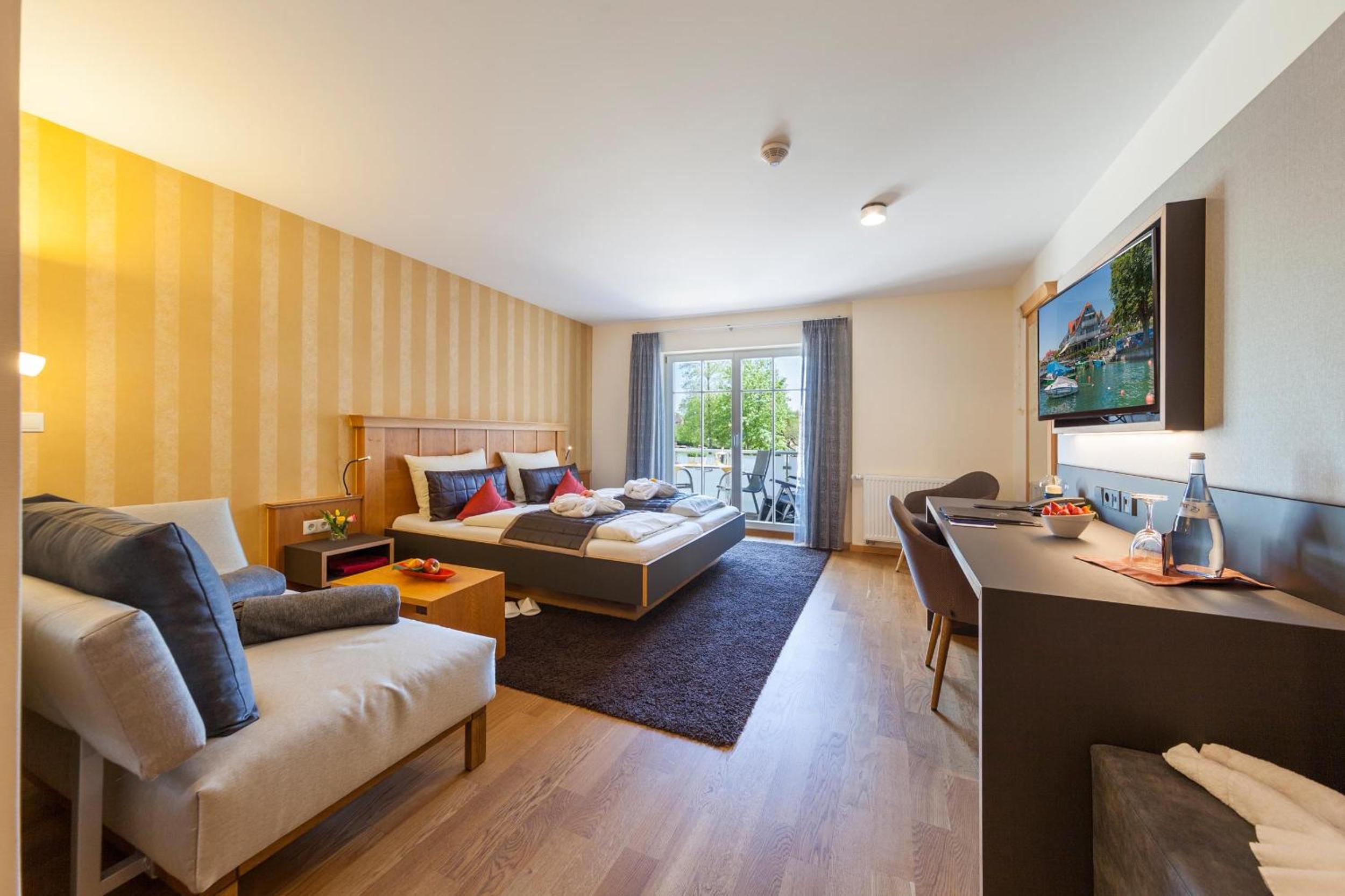 Superior Double Room with Park View - Photo 1
