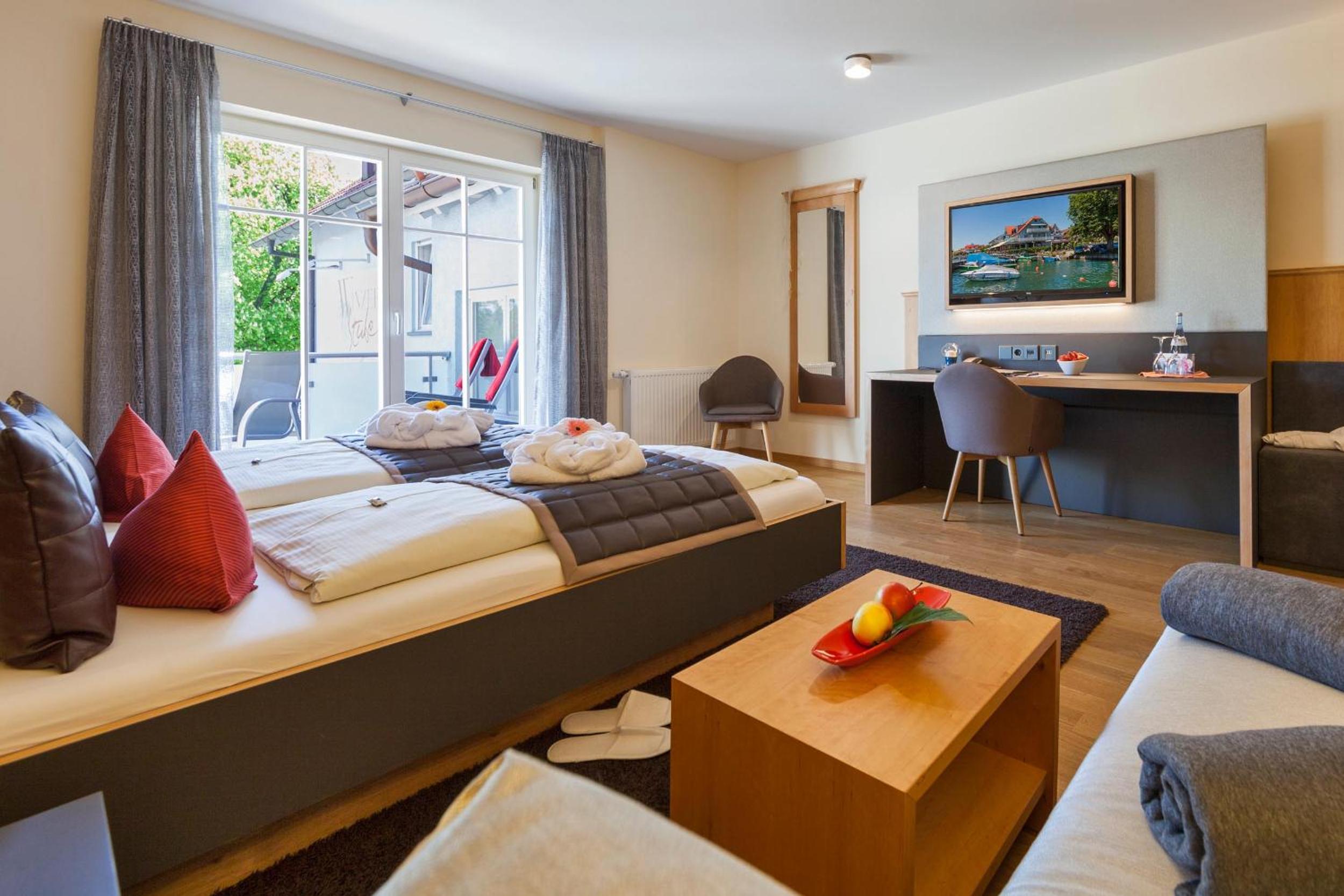Superior Double Room with Park View - Photo 4