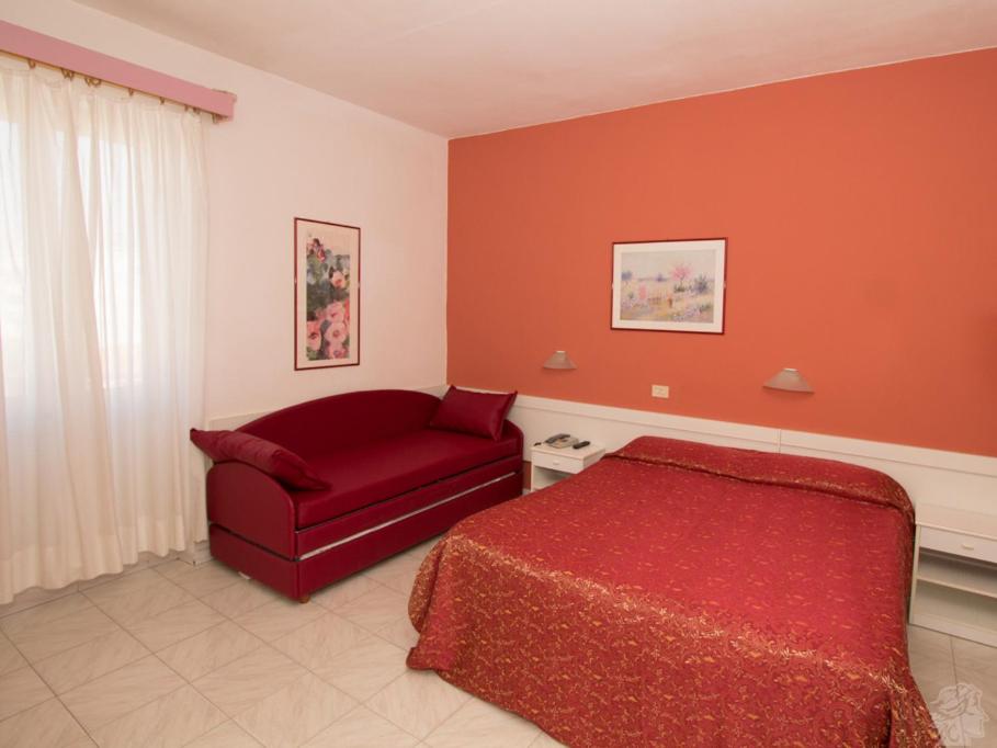 Triple Room - Photo 1