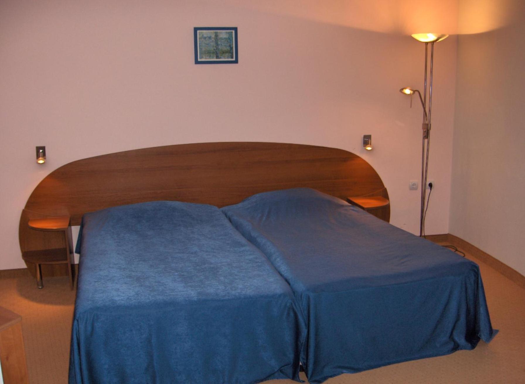 Standard Double Room - Photo 2