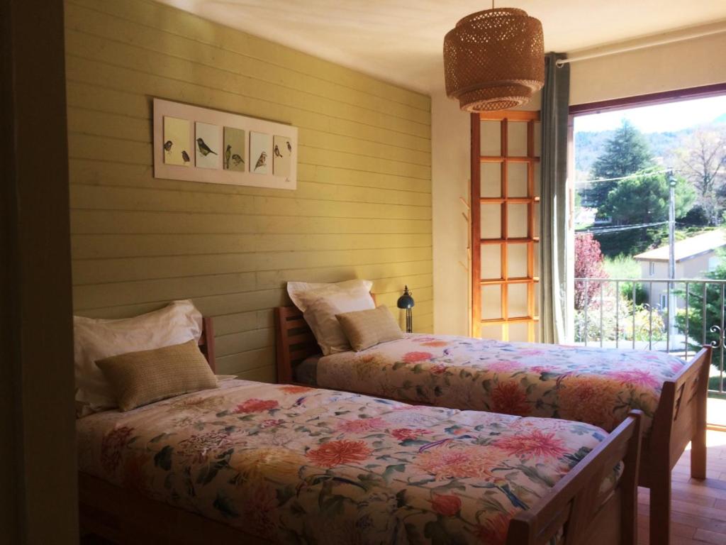 Twin Room with Mountain View photo 1
