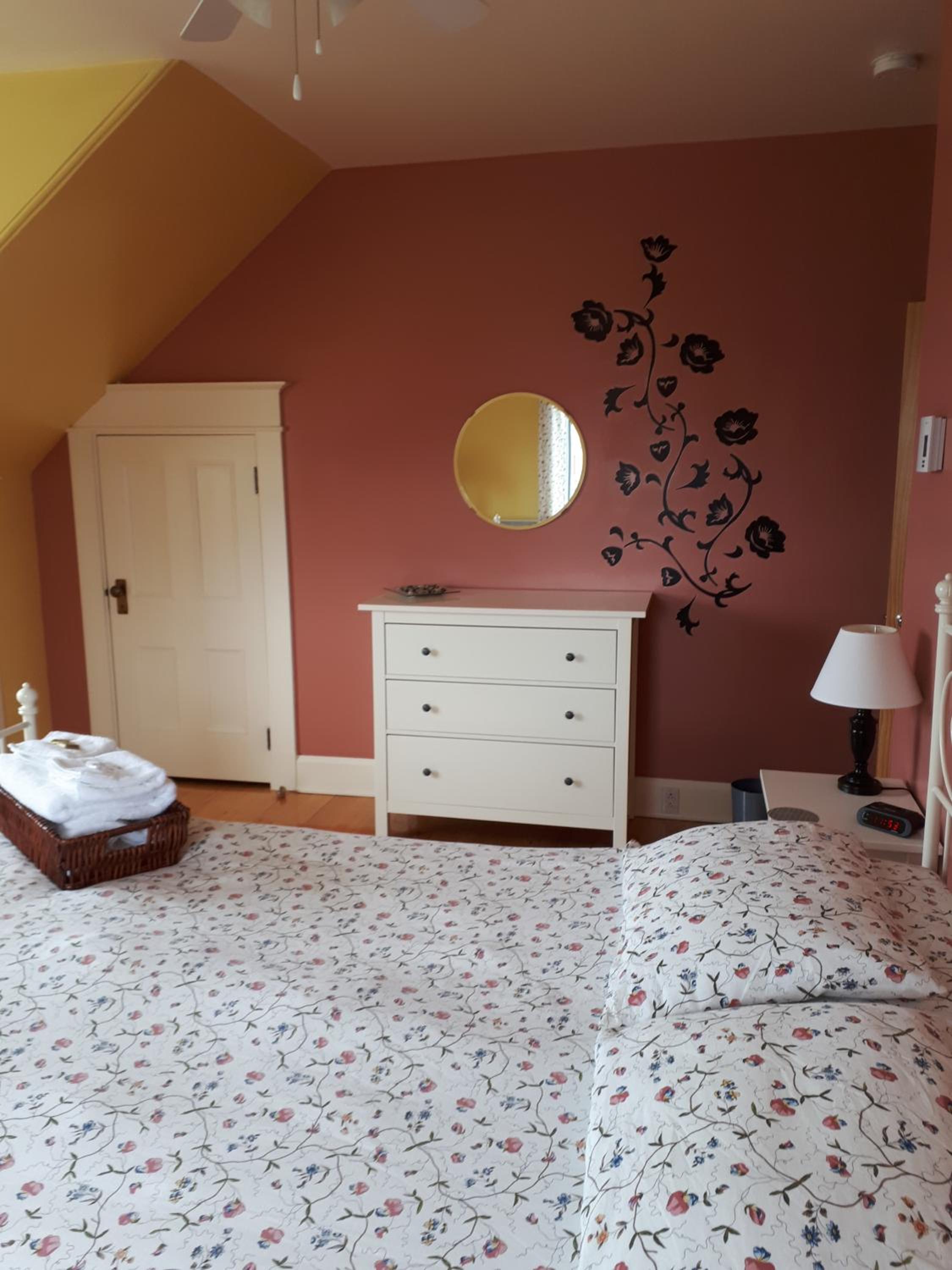 Deluxe Queen Room photo 2