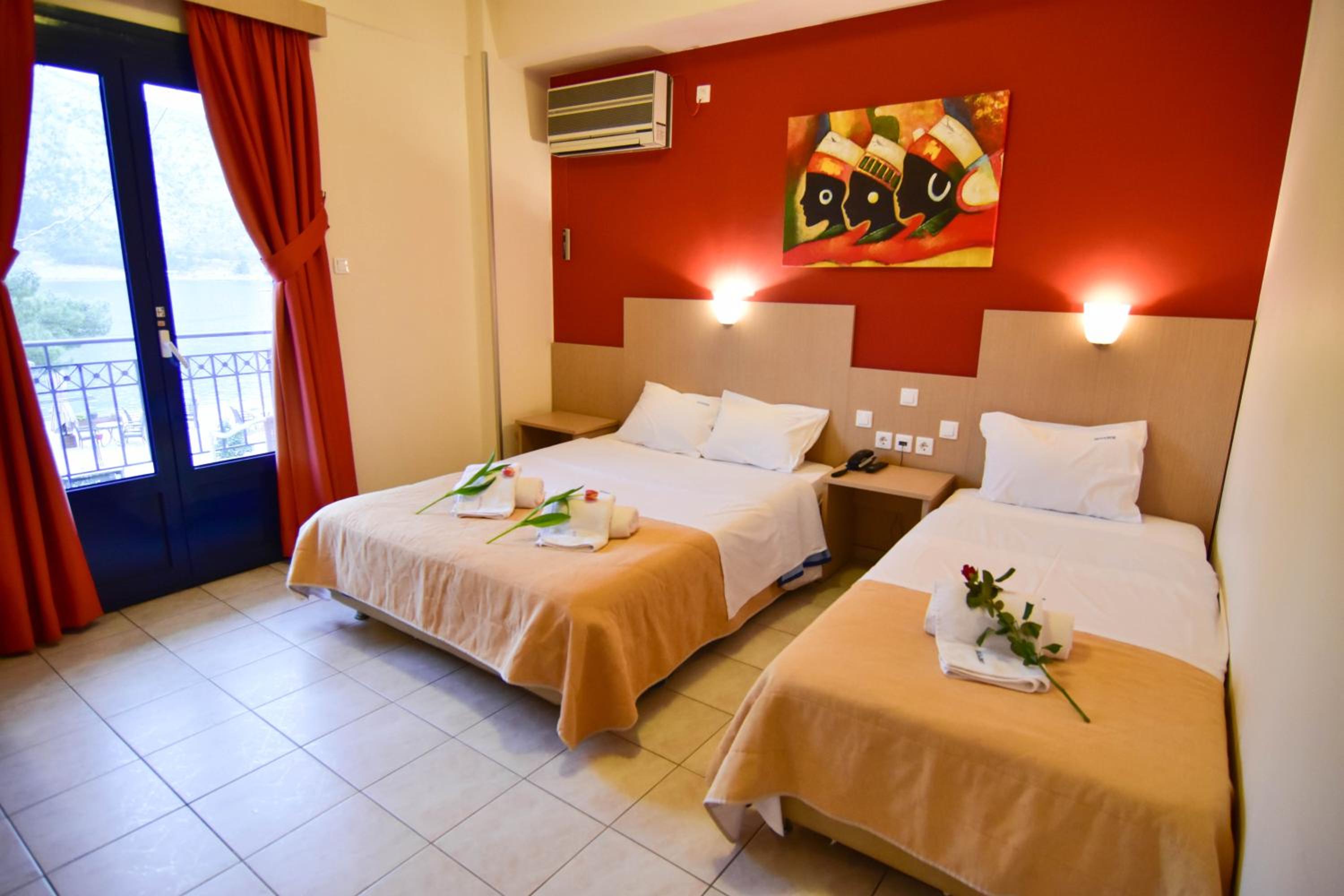 Triple Room - Photo 6