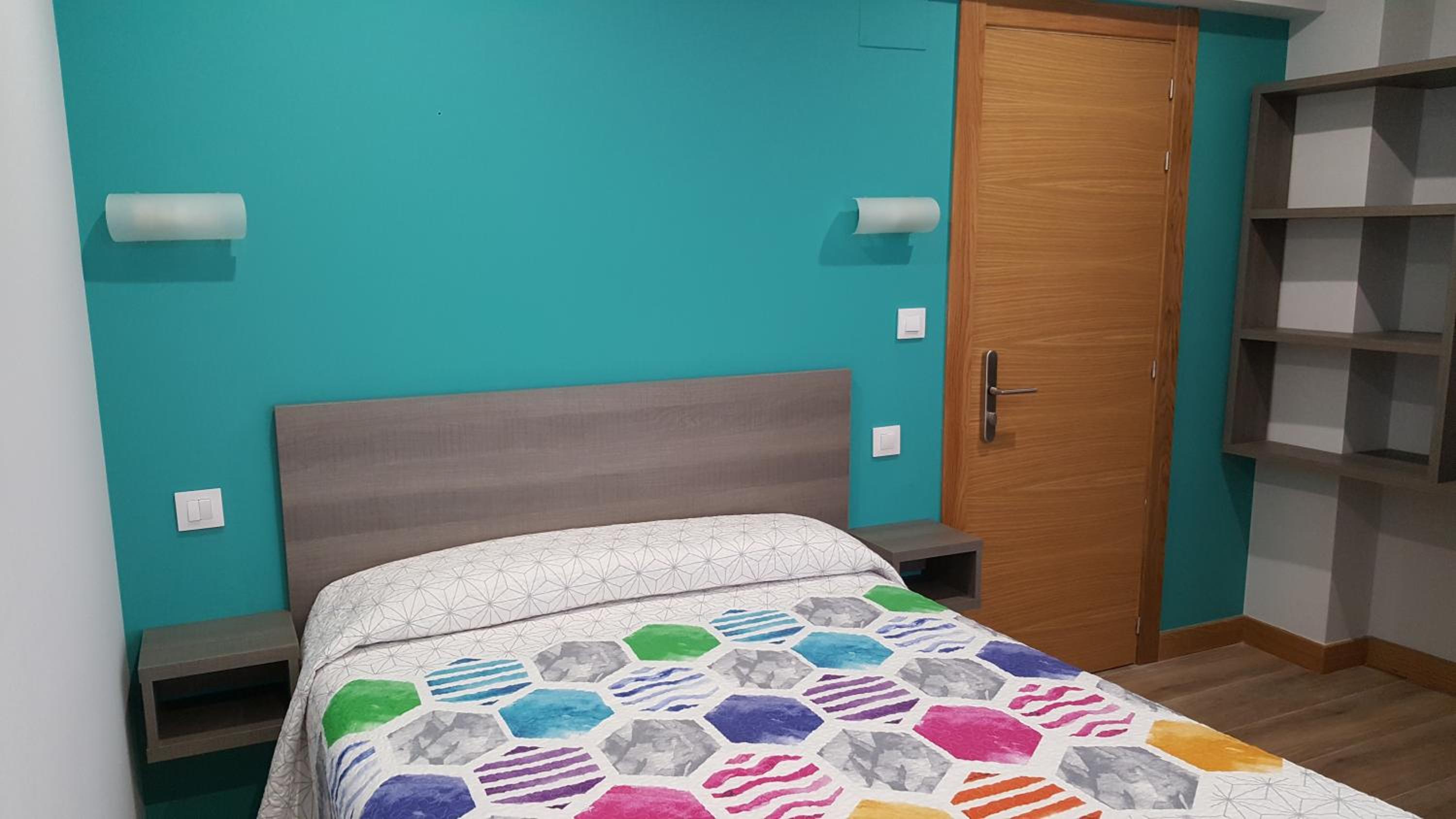 Double Room - Photo 7