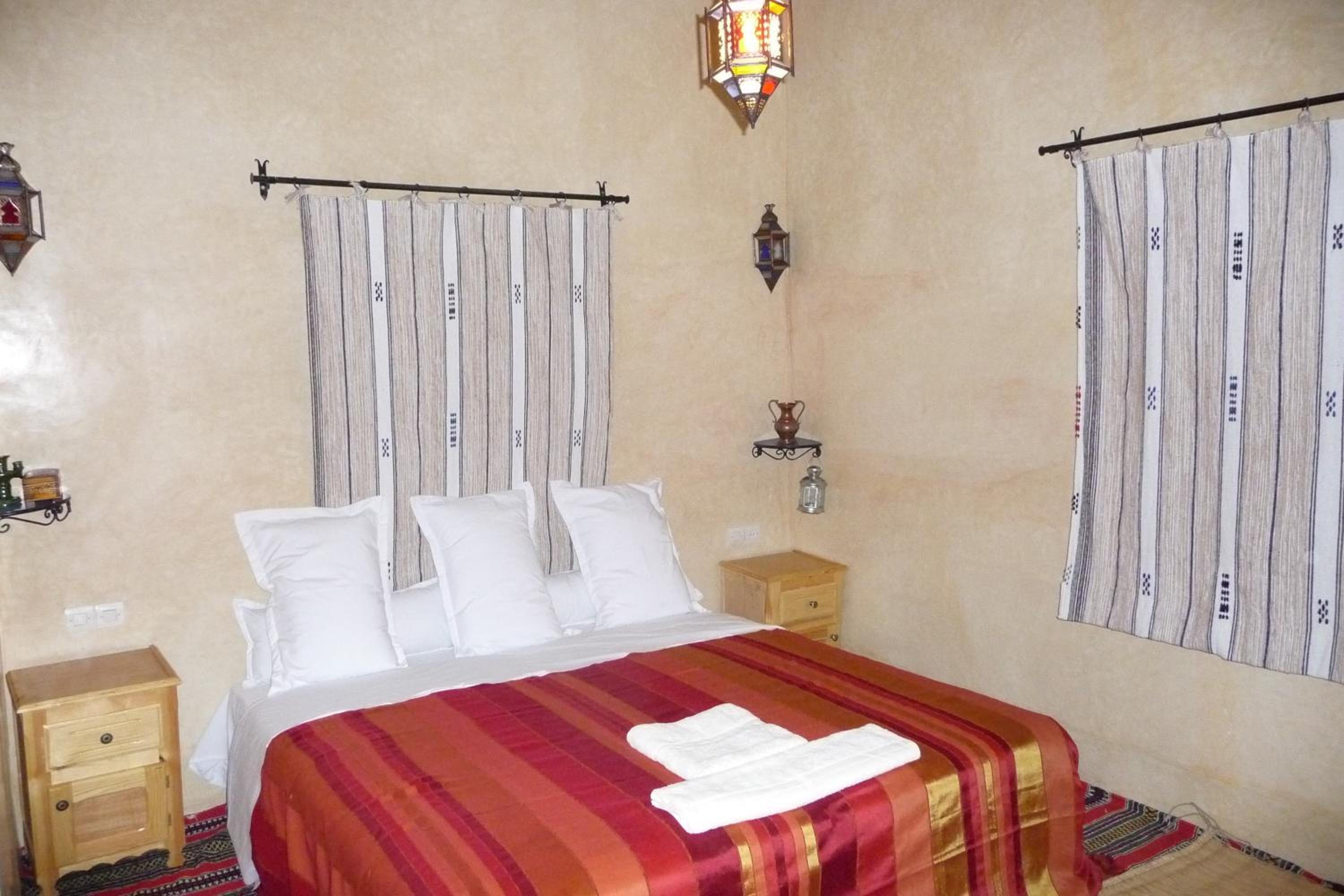 Double Room - Photo 25