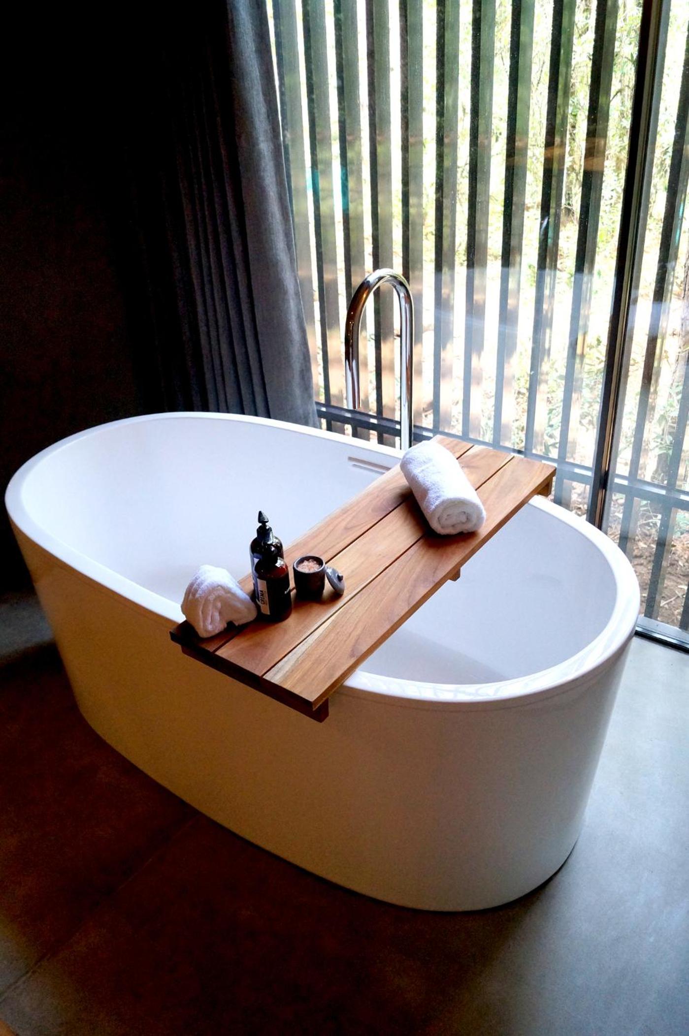Deluxe King Suite - Photo 5