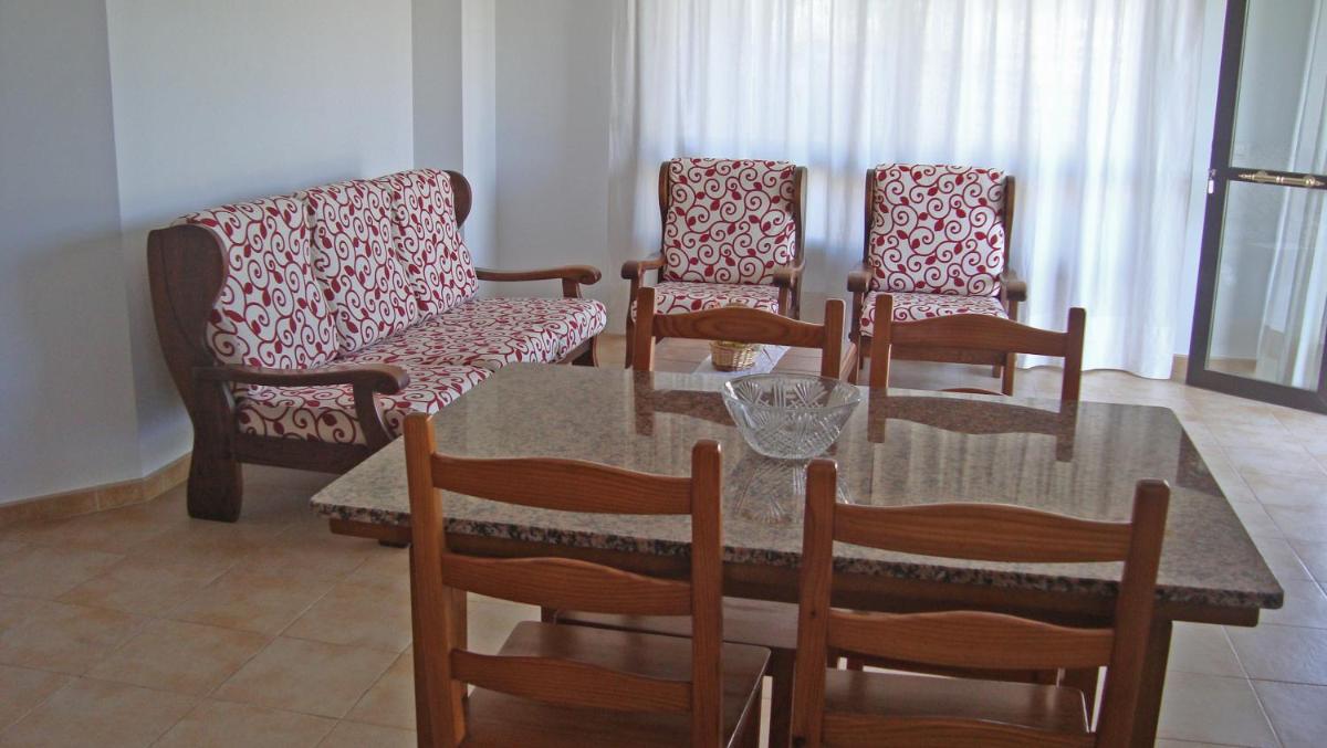 Apartment with Garden View