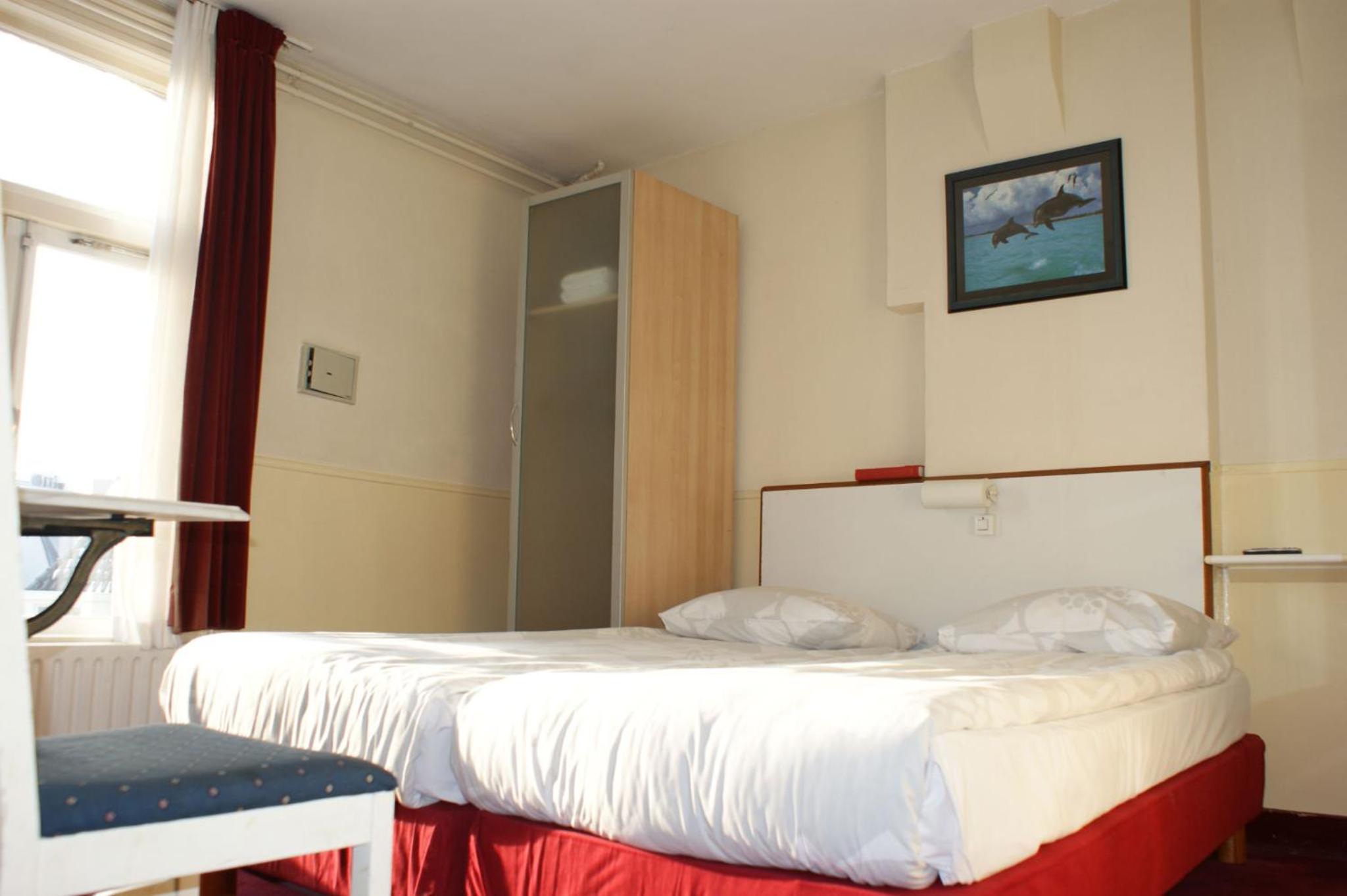 Double Room with Shared Toilet photo 2