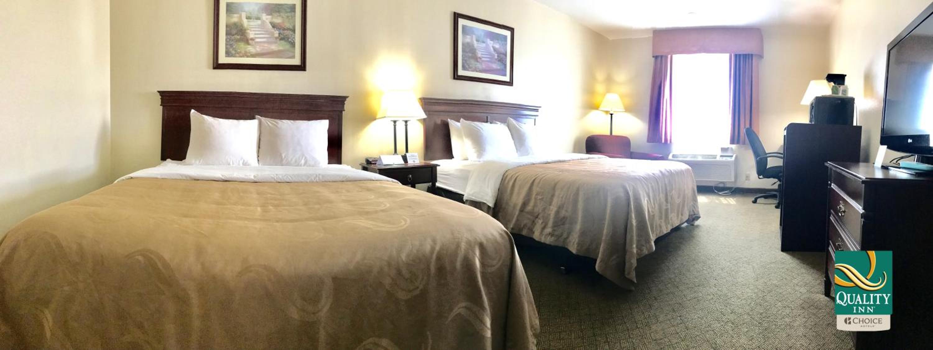 Executive Queen Room with Two Queen Beds - Non-Smoking
