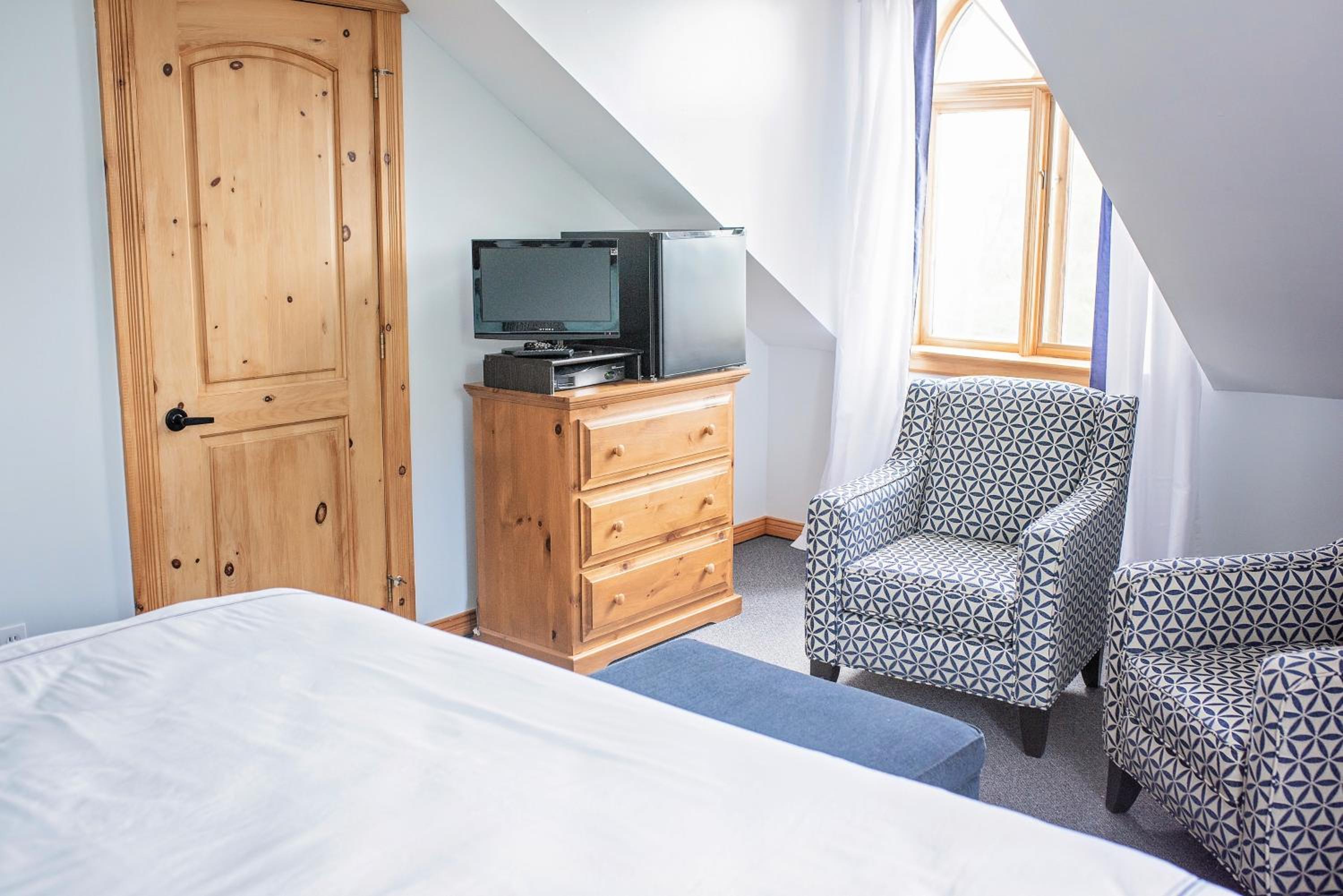 King Room with Lake View photo 1