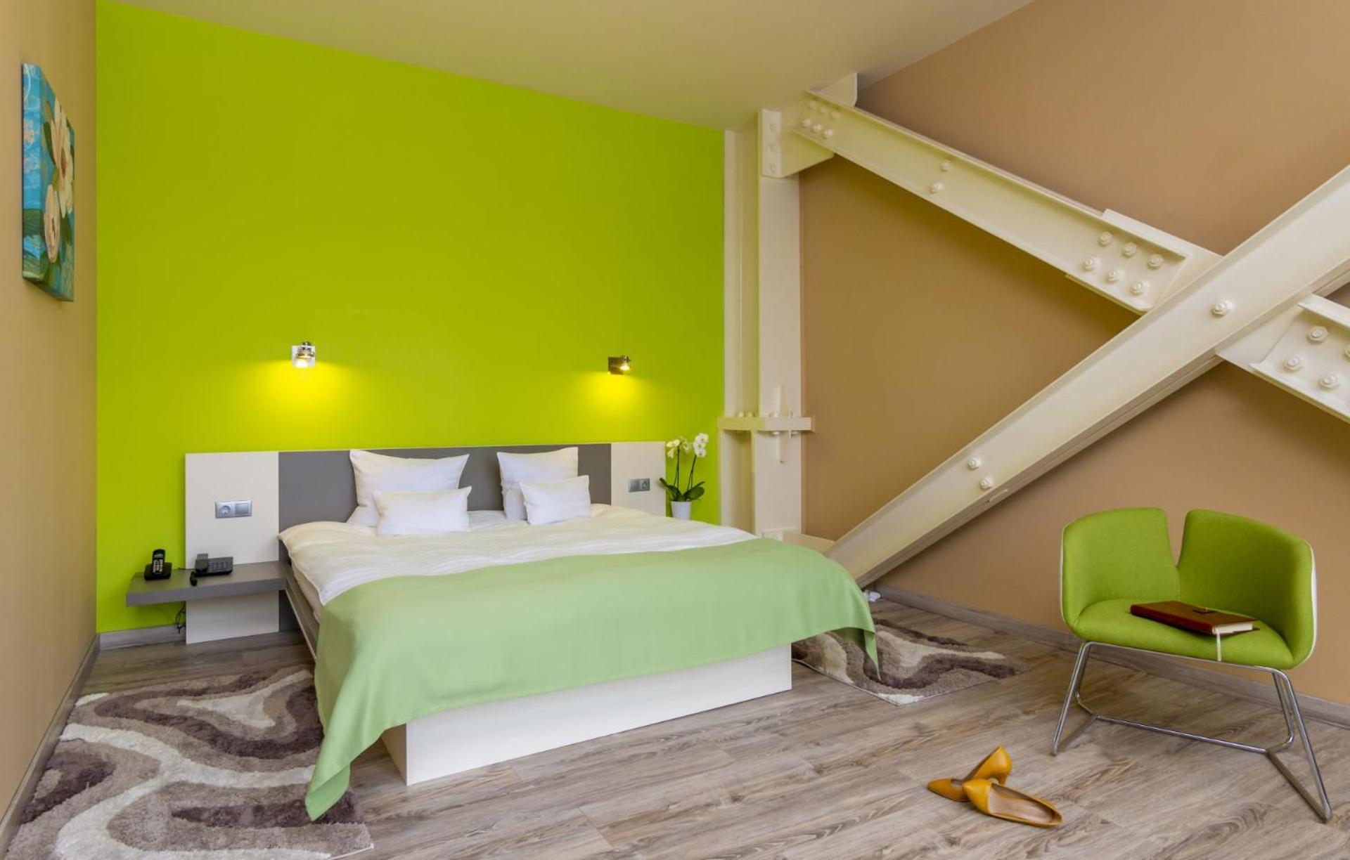 Double Room - Photo 10