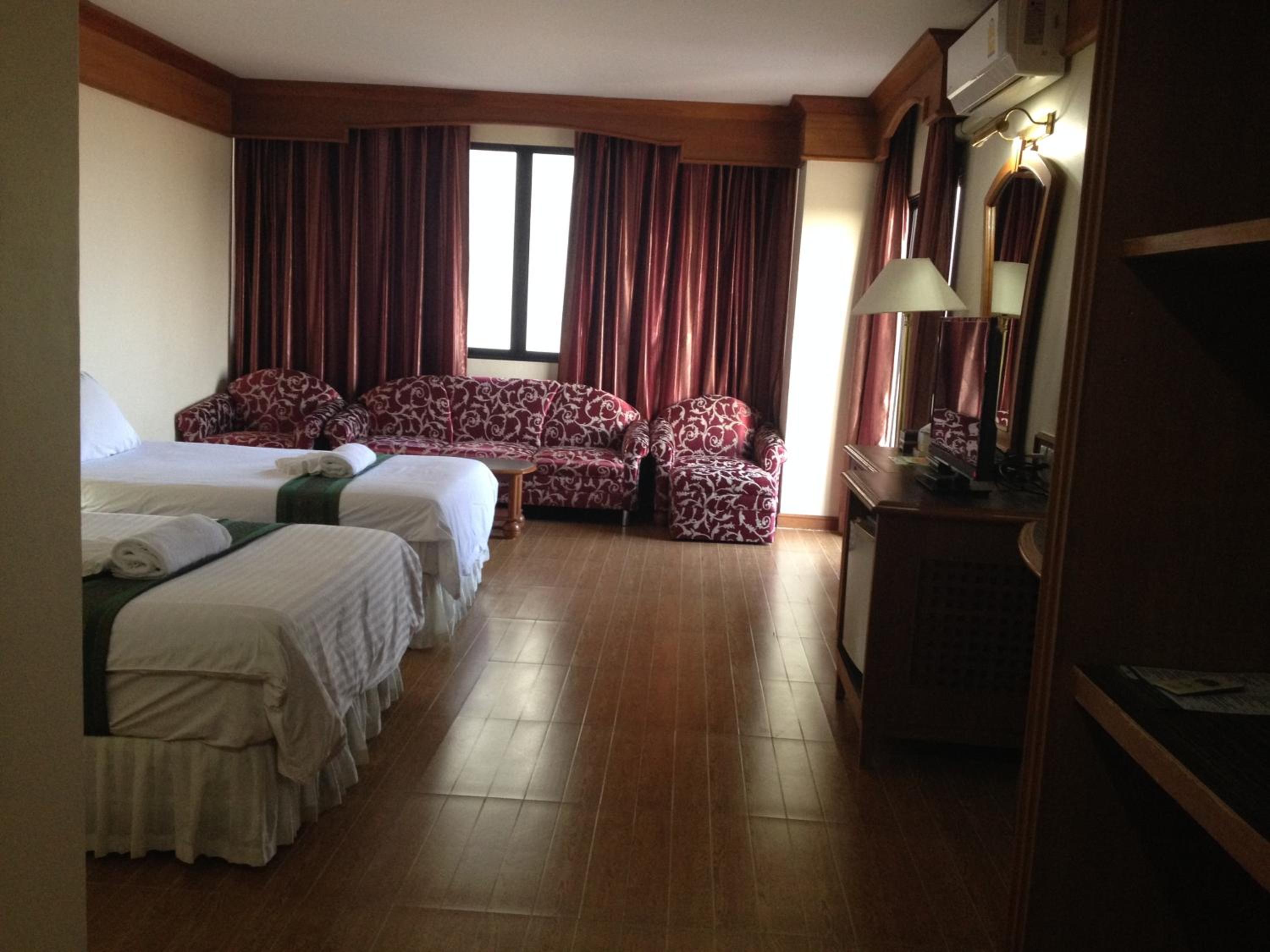 Deluxe Twin Room photo 2