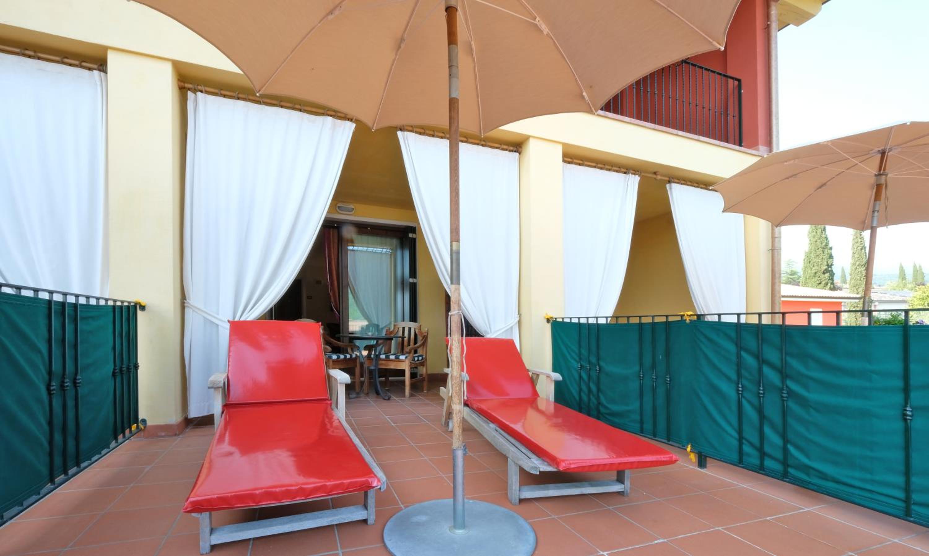 Suite with Terrace - Photo 6