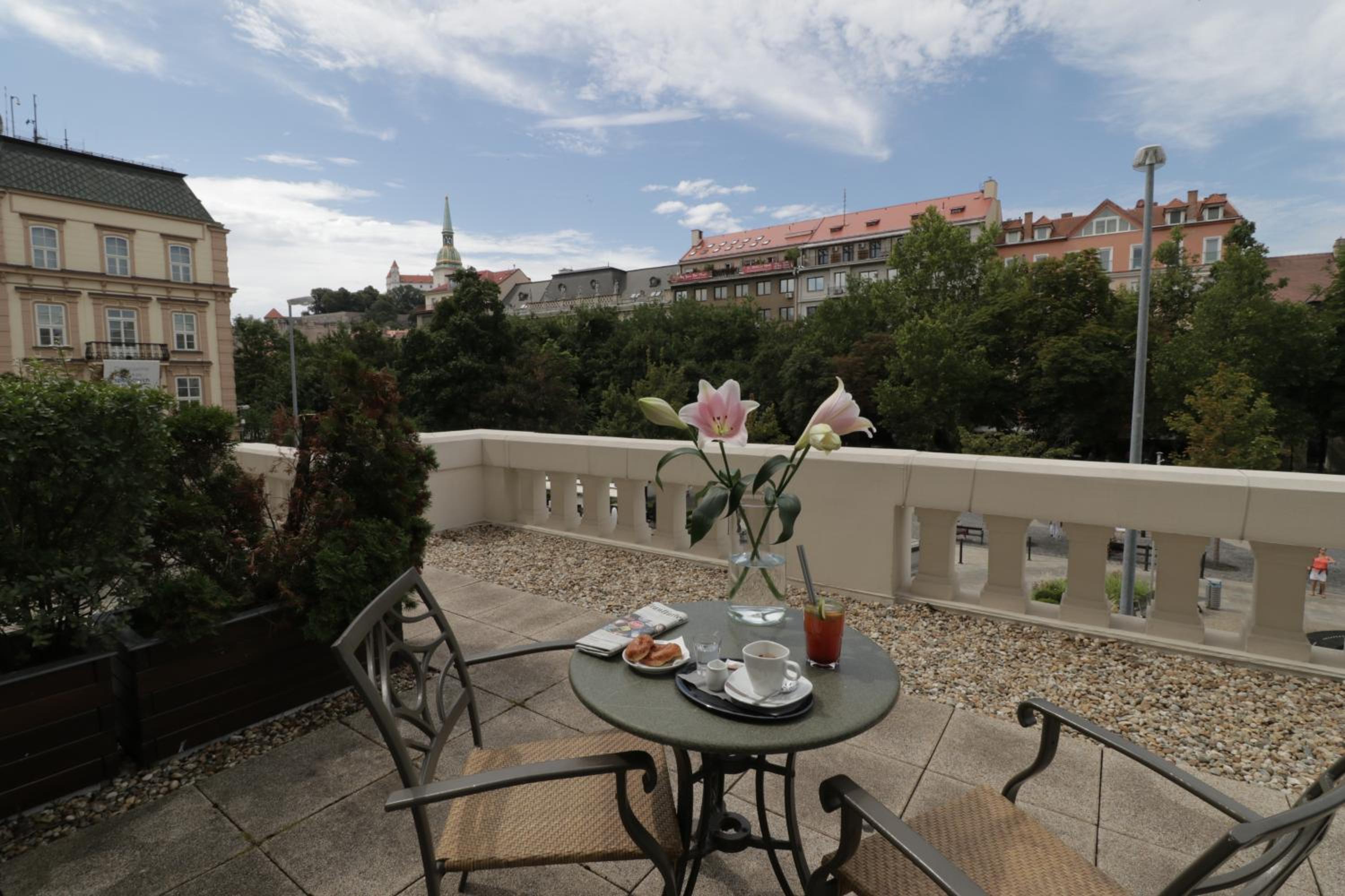 Premium Room with Terrace and View - Photo 6