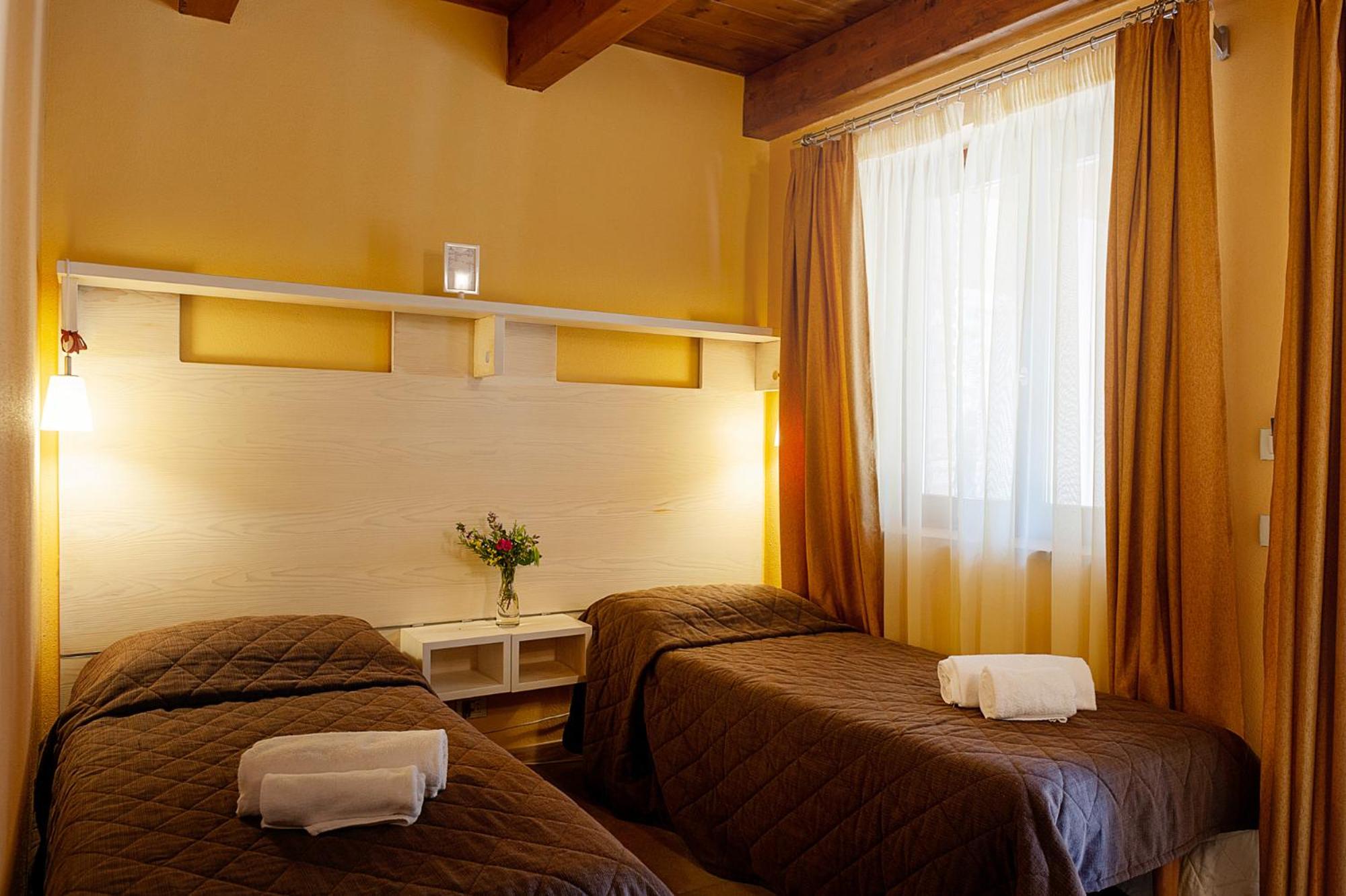 Double or Twin Room with Garden View photo 1