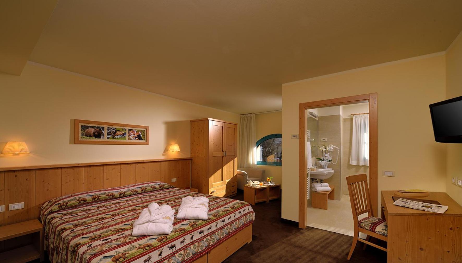 Double or Twin Room - Photo 1
