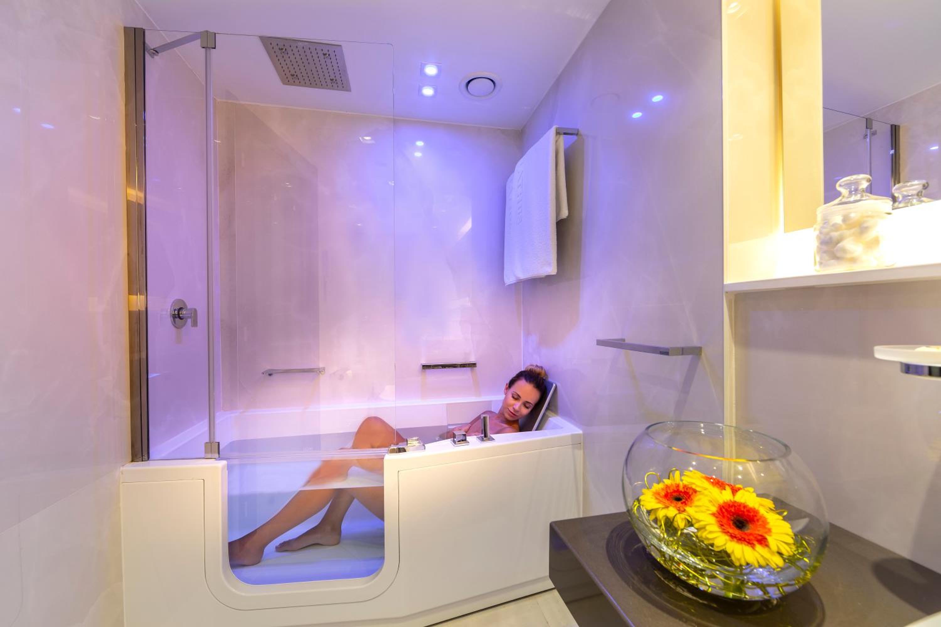 Junior Suite Upper Floor, Sea View, with Private Pool