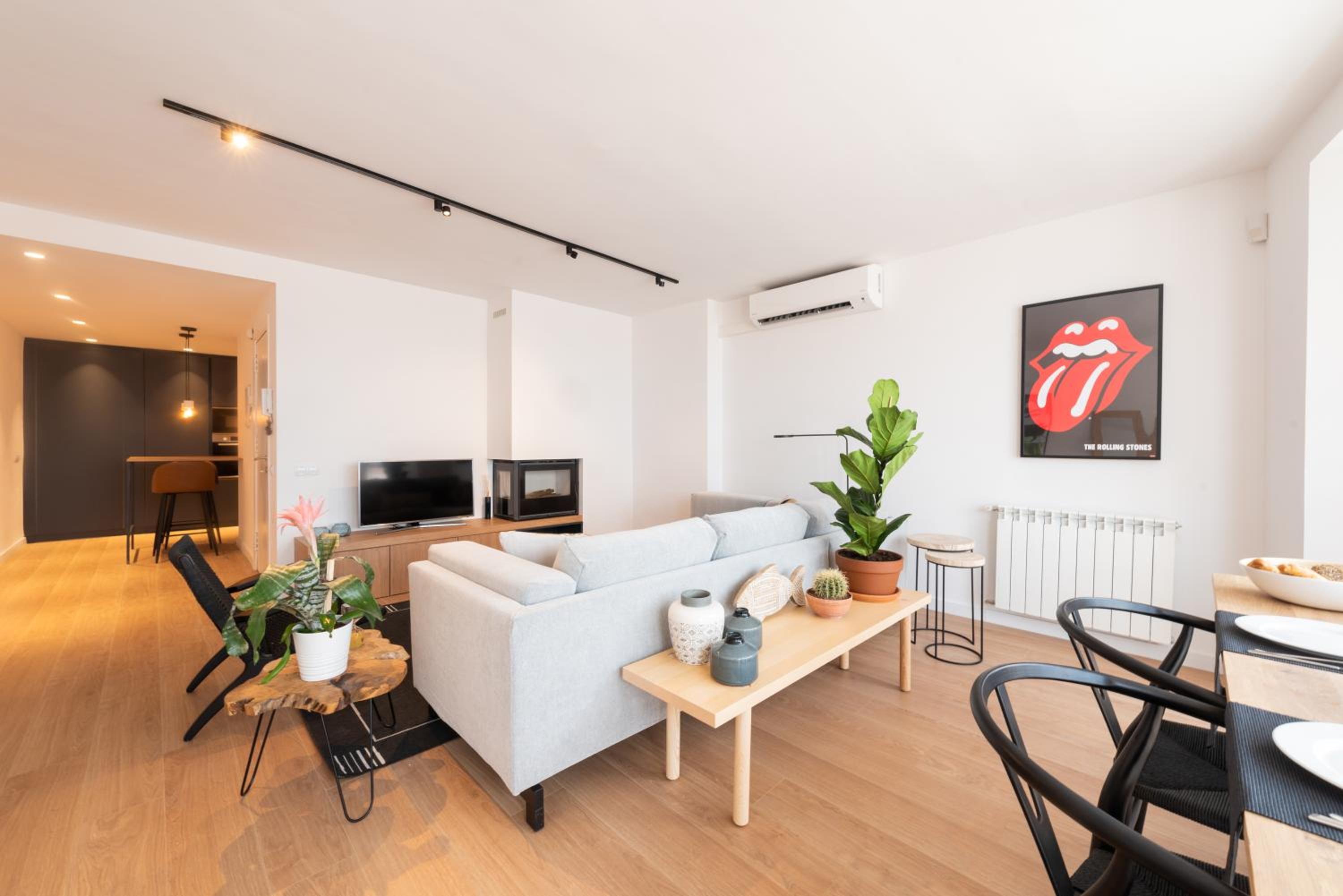 Apartment - Photo 1