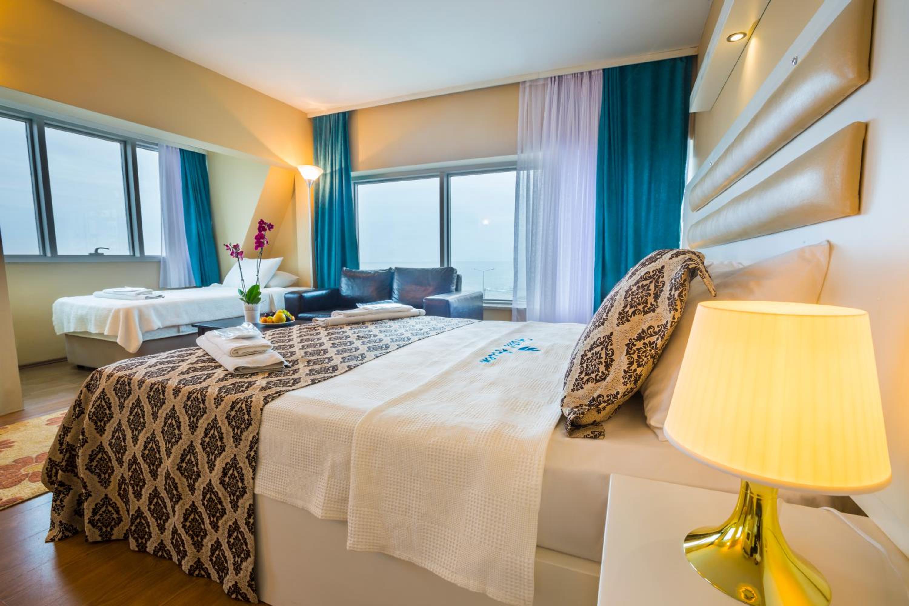 Standard Triple Room - Photo 3