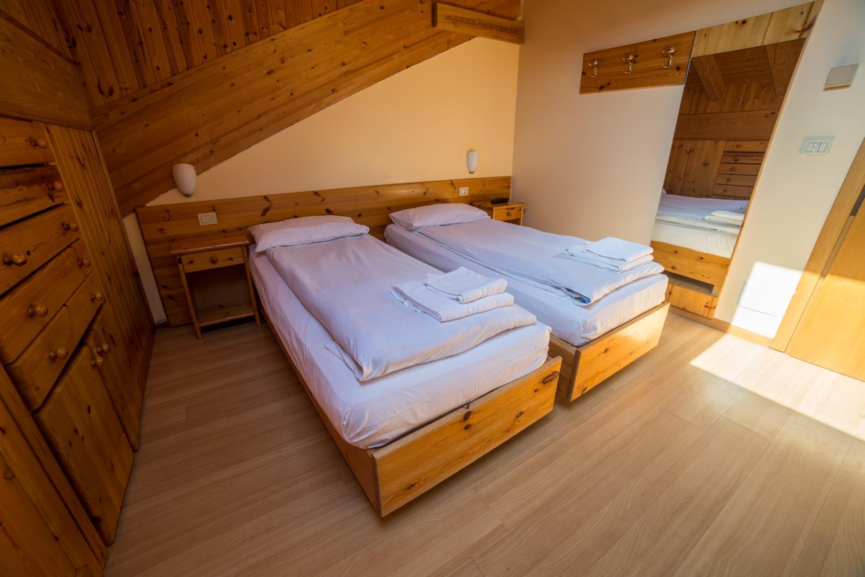 Economy Double or Twin Room photo 2