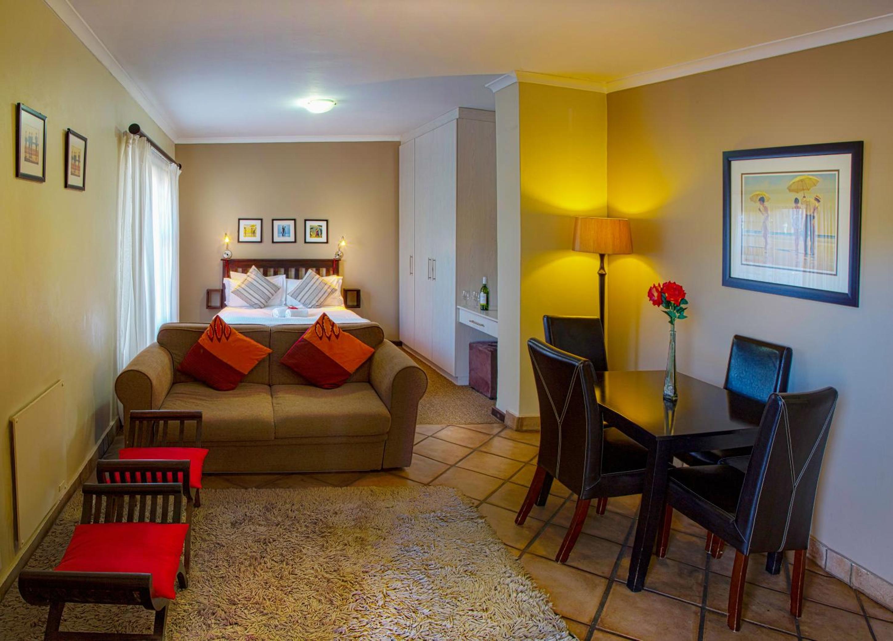 Standard Double Room with Sofa photo 3