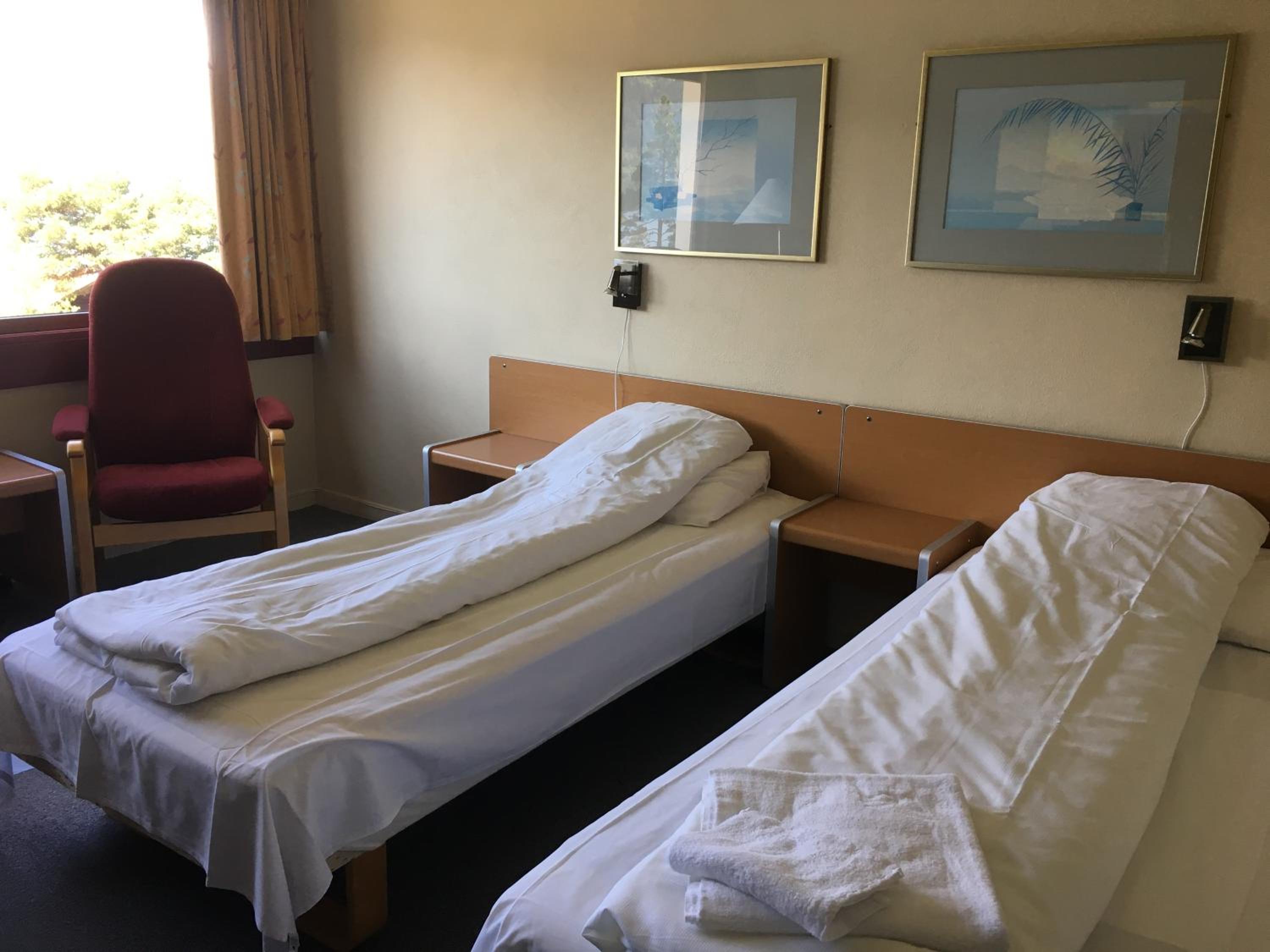 Twin Room - Photo 5