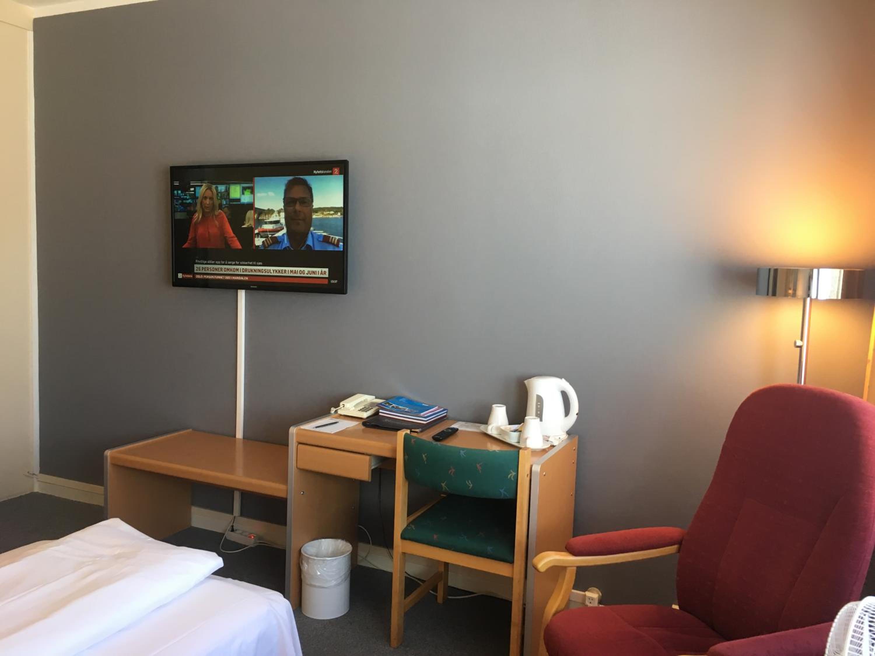 Twin Room - Photo 4